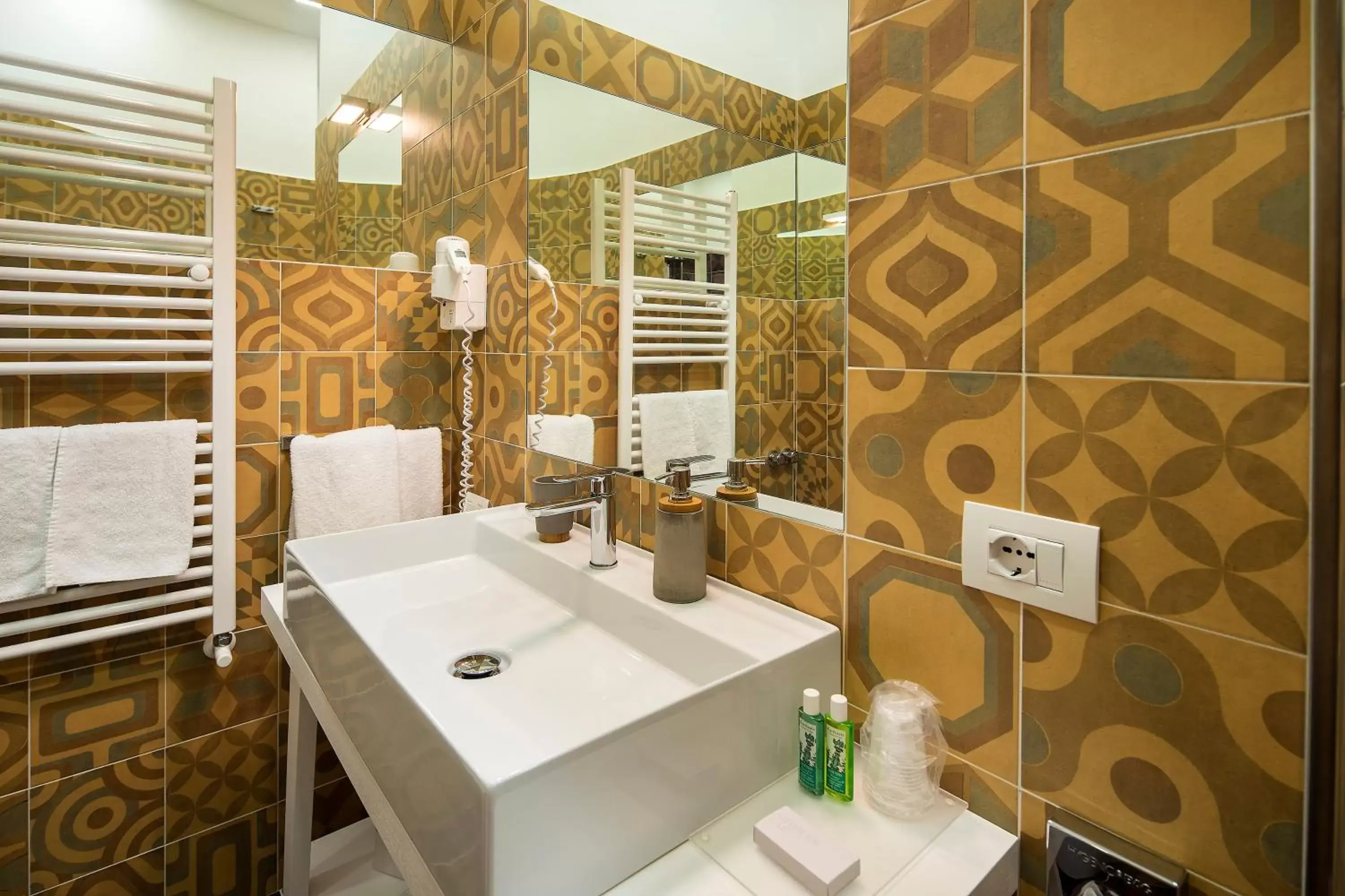 Bathroom in IstayinToledo Luxury Guest House