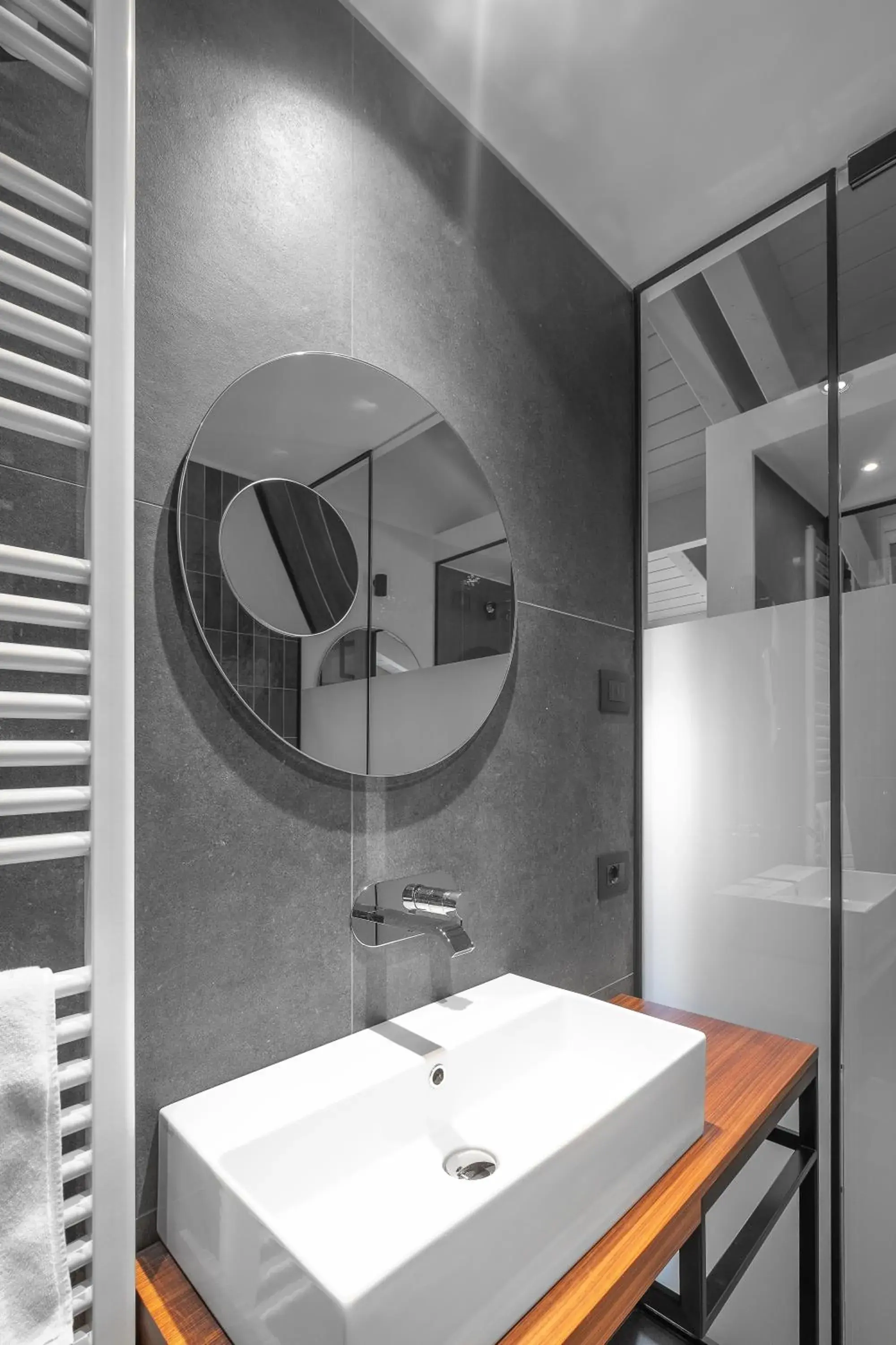 Decorative detail, Bathroom in Hotel Casa Scaligeri