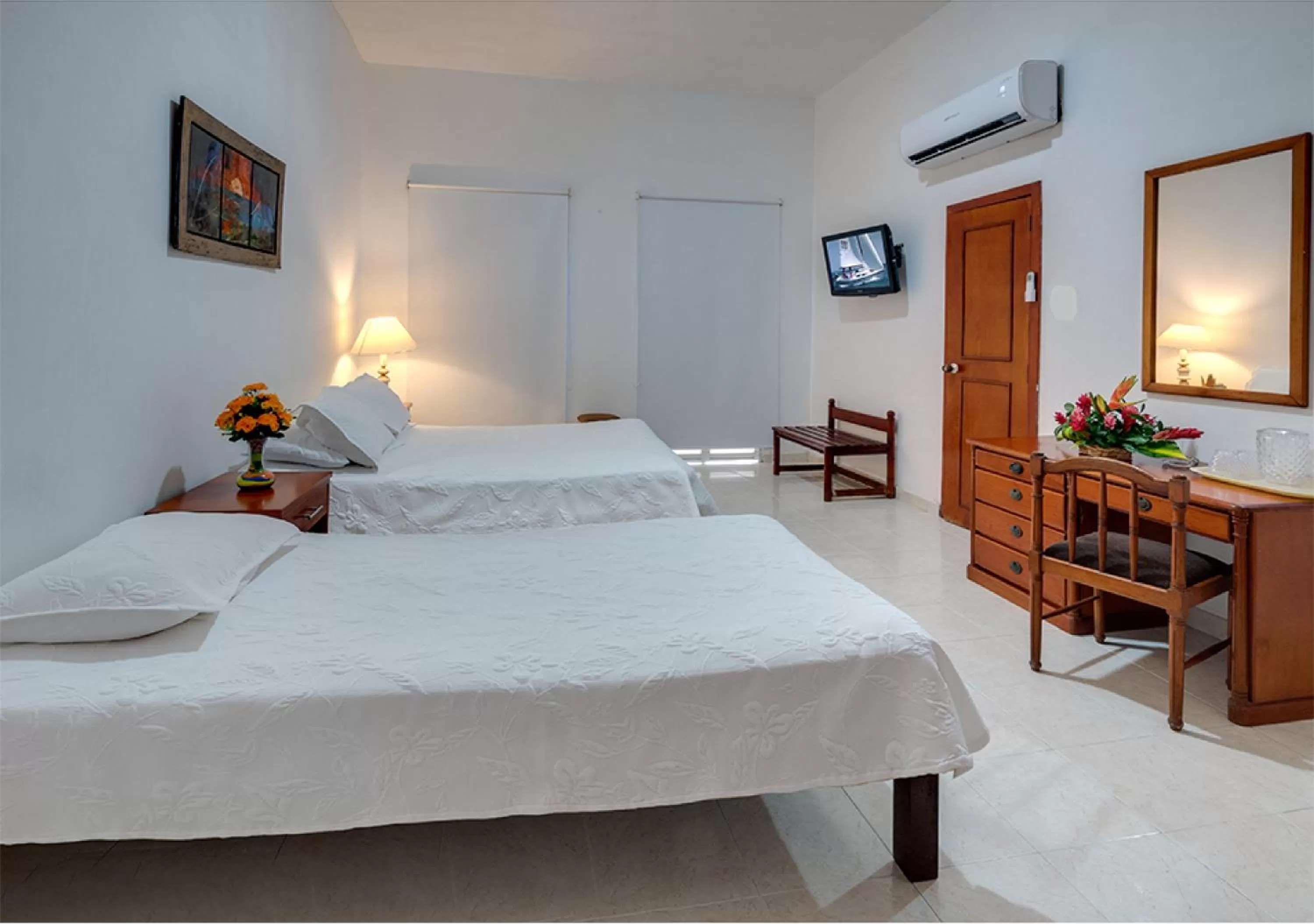 Photo of the whole room, Bed in Hotel Dorado Plaza Centro Histórico