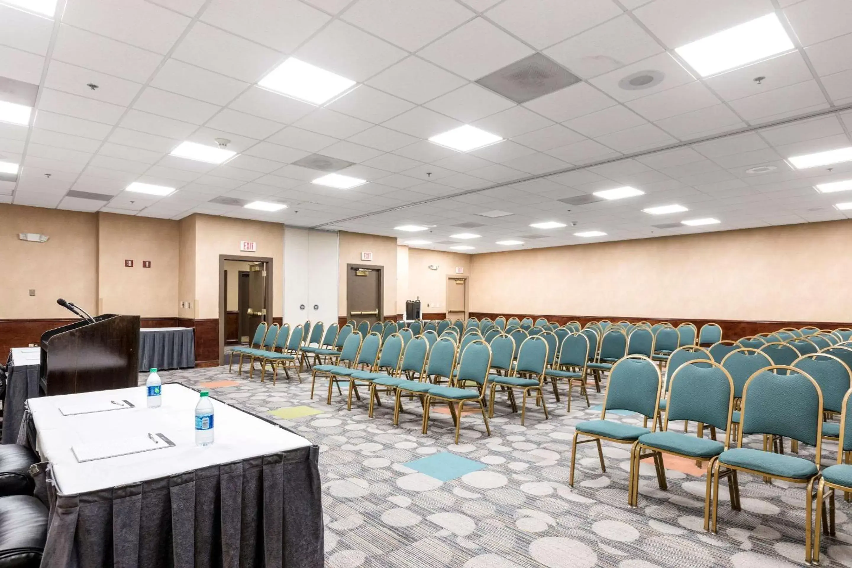 On site, Business Area/Conference Room in Clarion Hotel Detroit Metro Airport