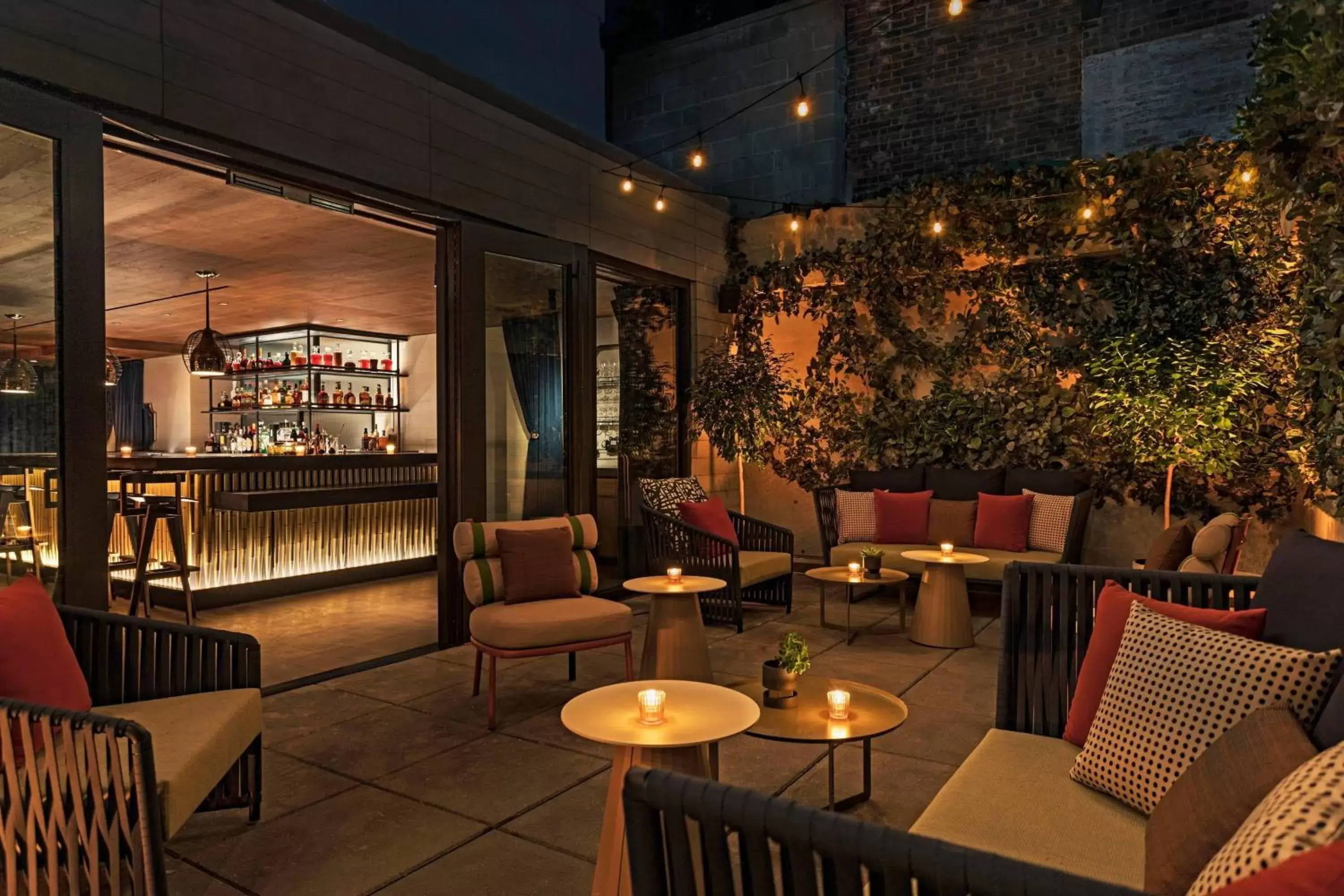 Restaurant/places to eat, Lounge/Bar in Moxy NYC East Village