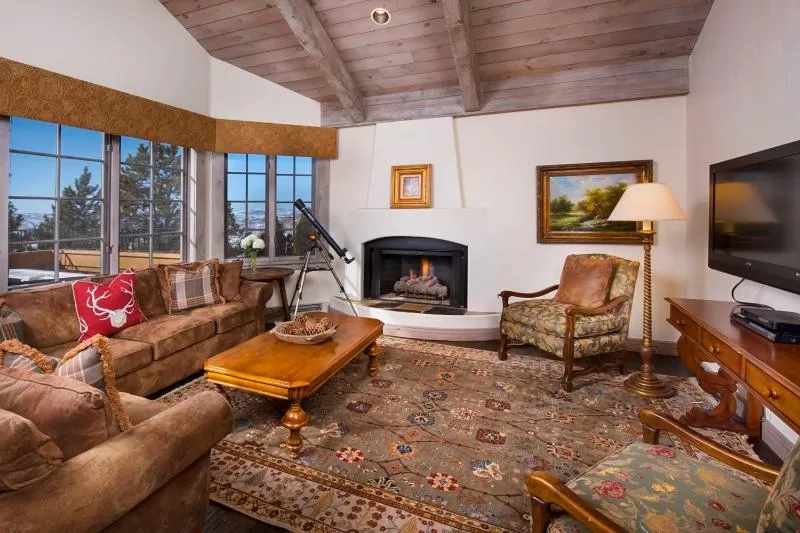 The Arrabelle at Vail Square, a RockResort