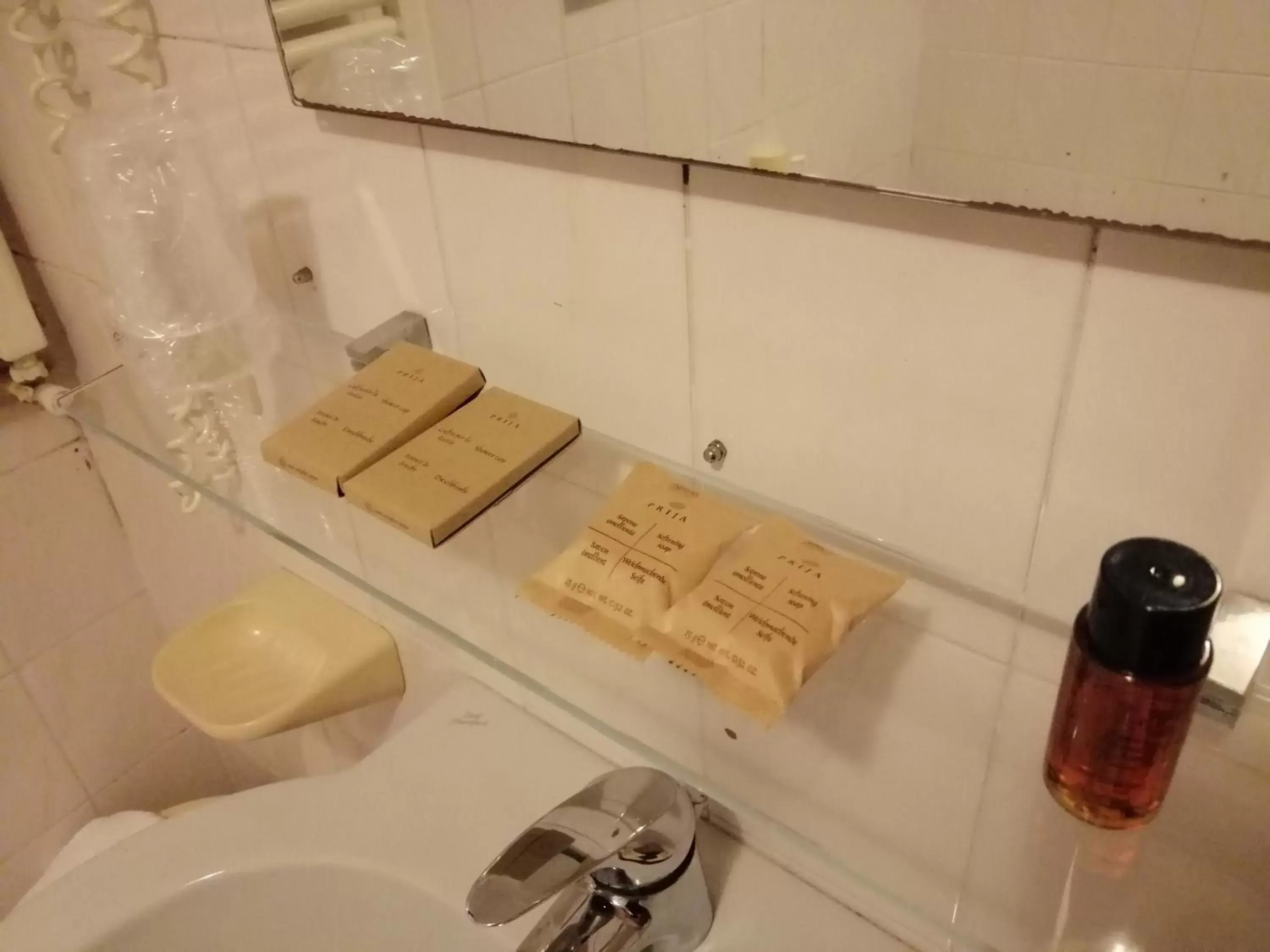 Bathroom in Hotel Falier