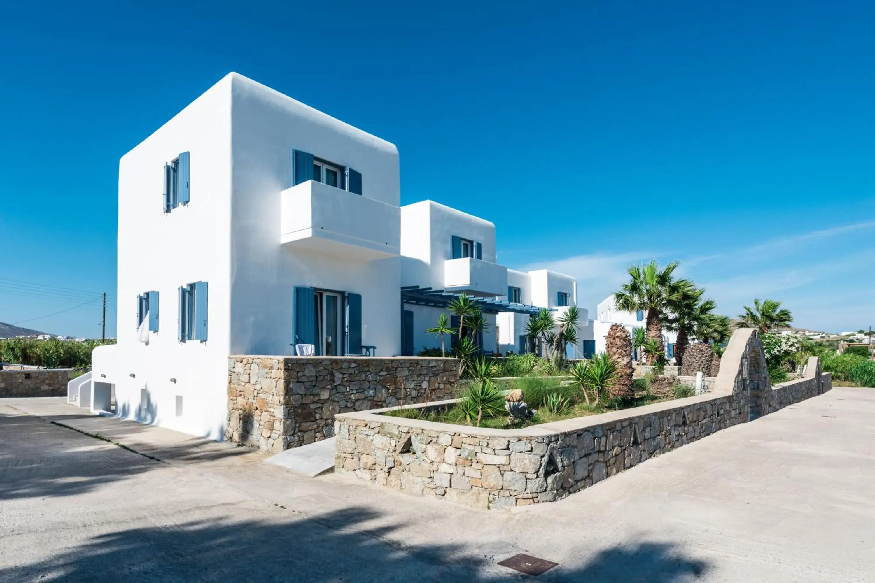 Property Building in Giannoulaki Hotel Property Building in Giannoulaki Hotel