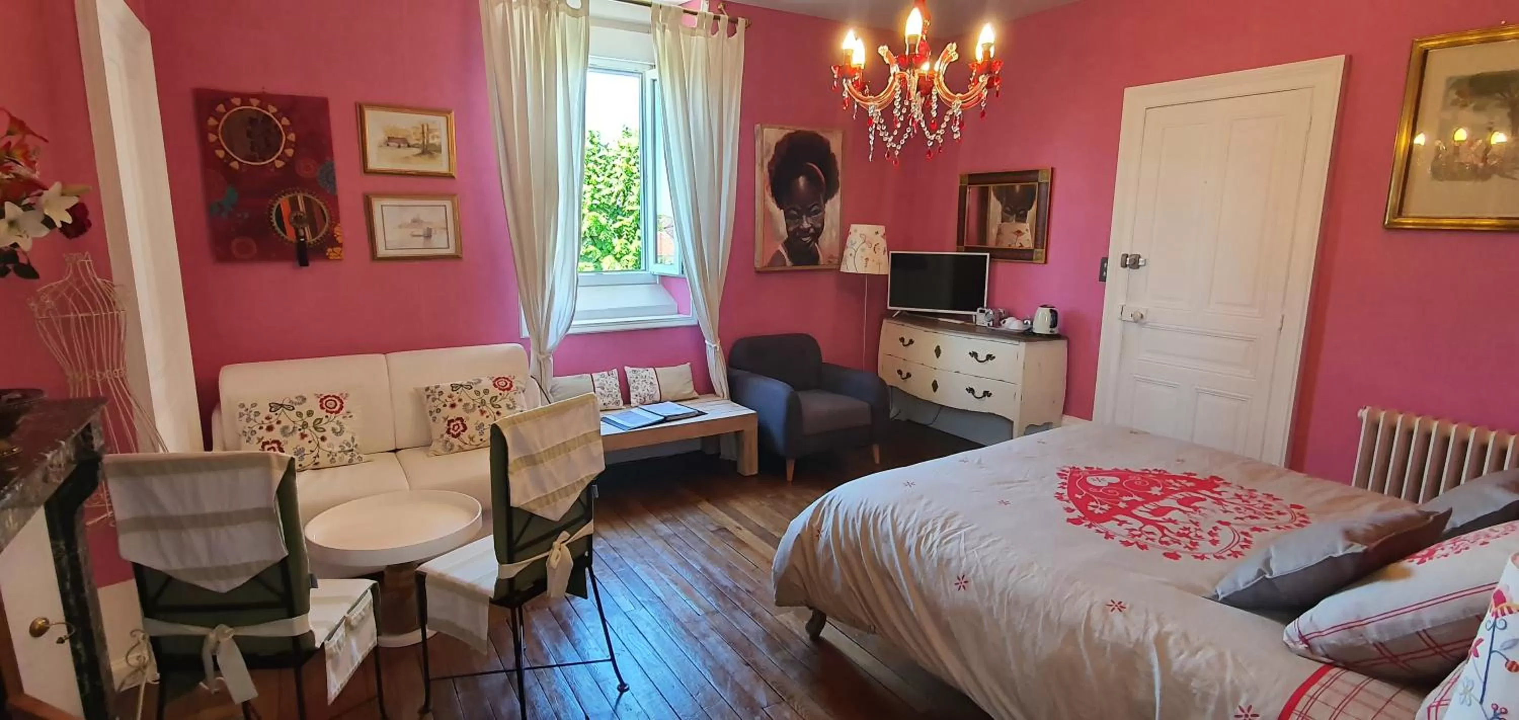 Bed in Villa Primerose