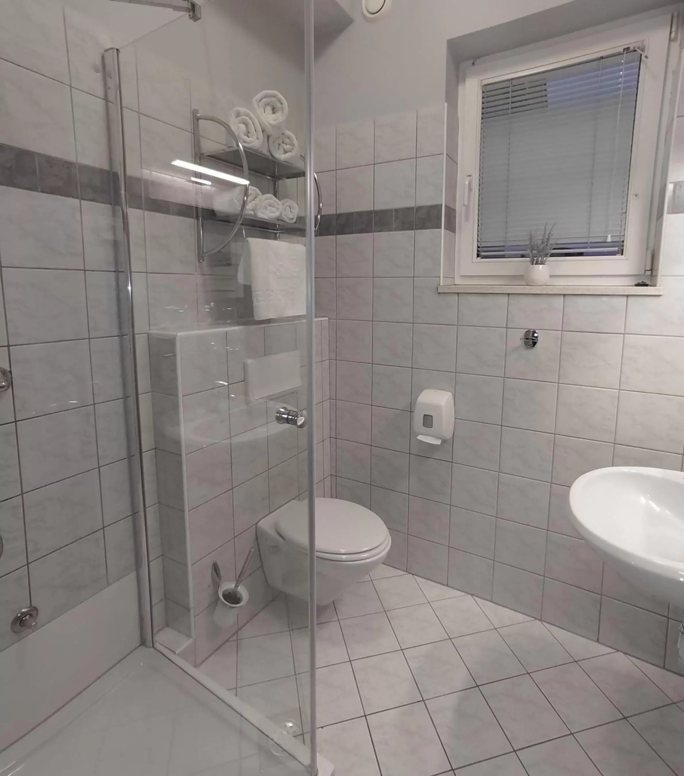 Shower, Bathroom in Hotel Bajt Maribor
