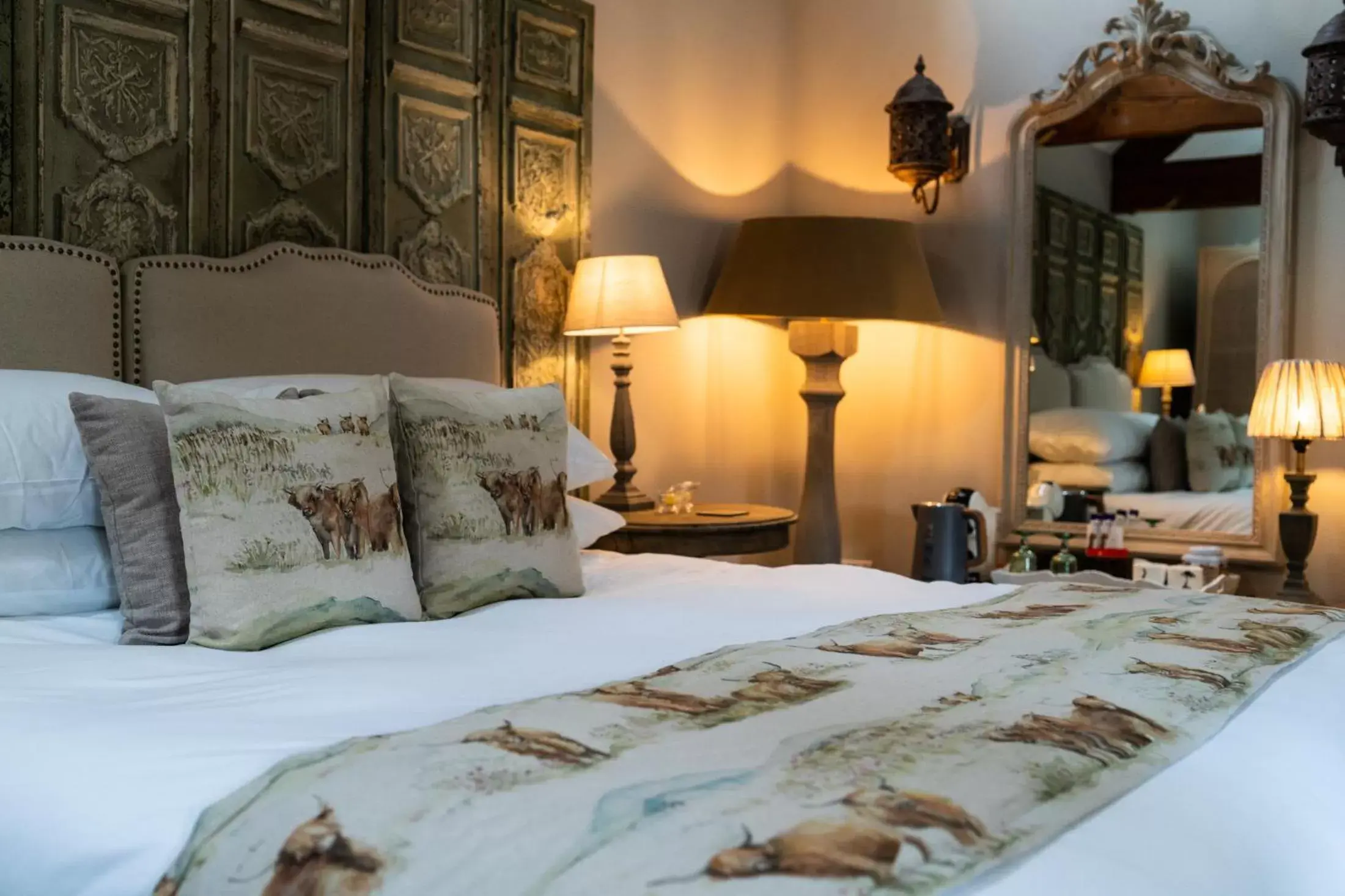 Bed in Grantham Arms Bed in Grantham Arms