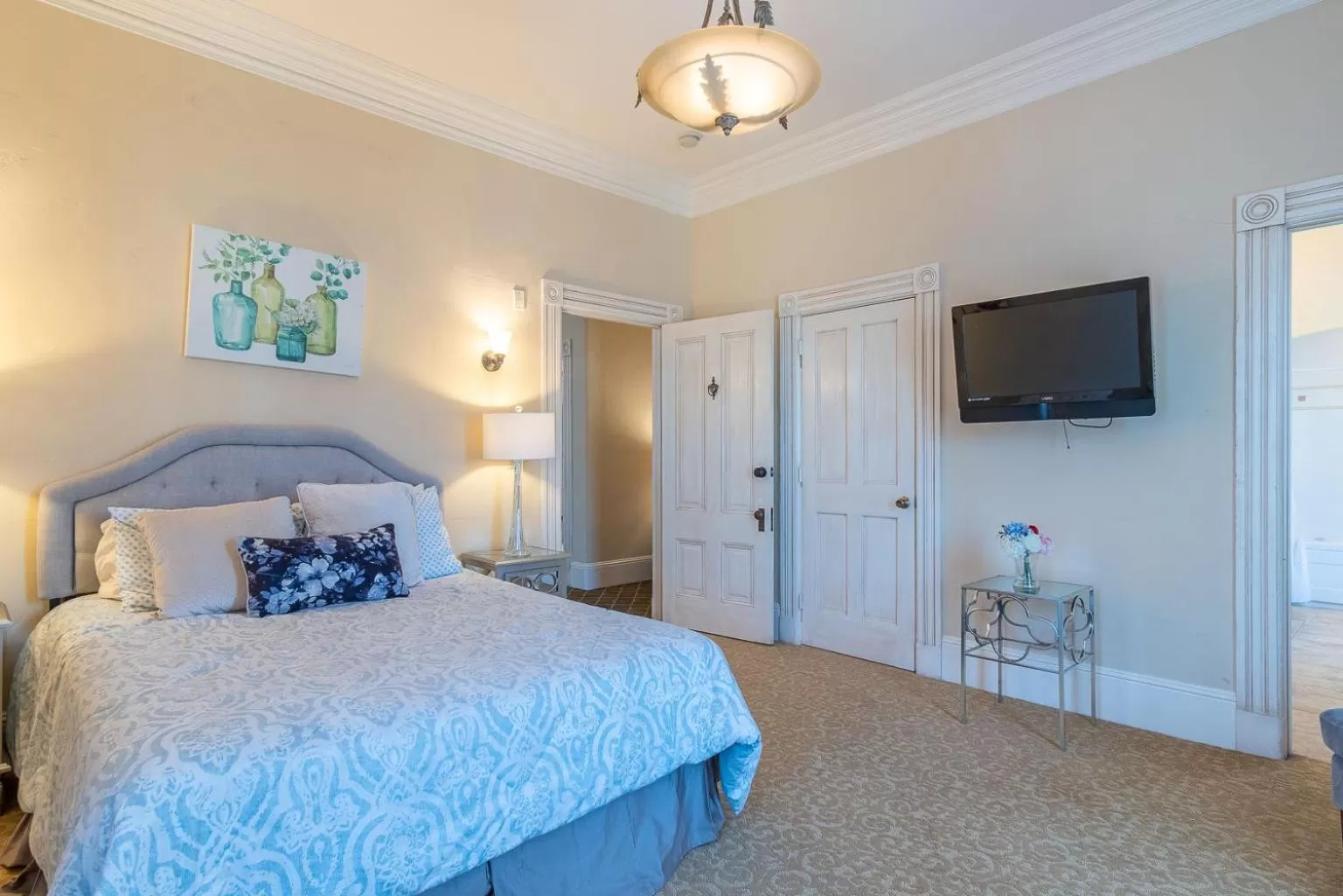 Bedroom, Bed in Chateau Coralini