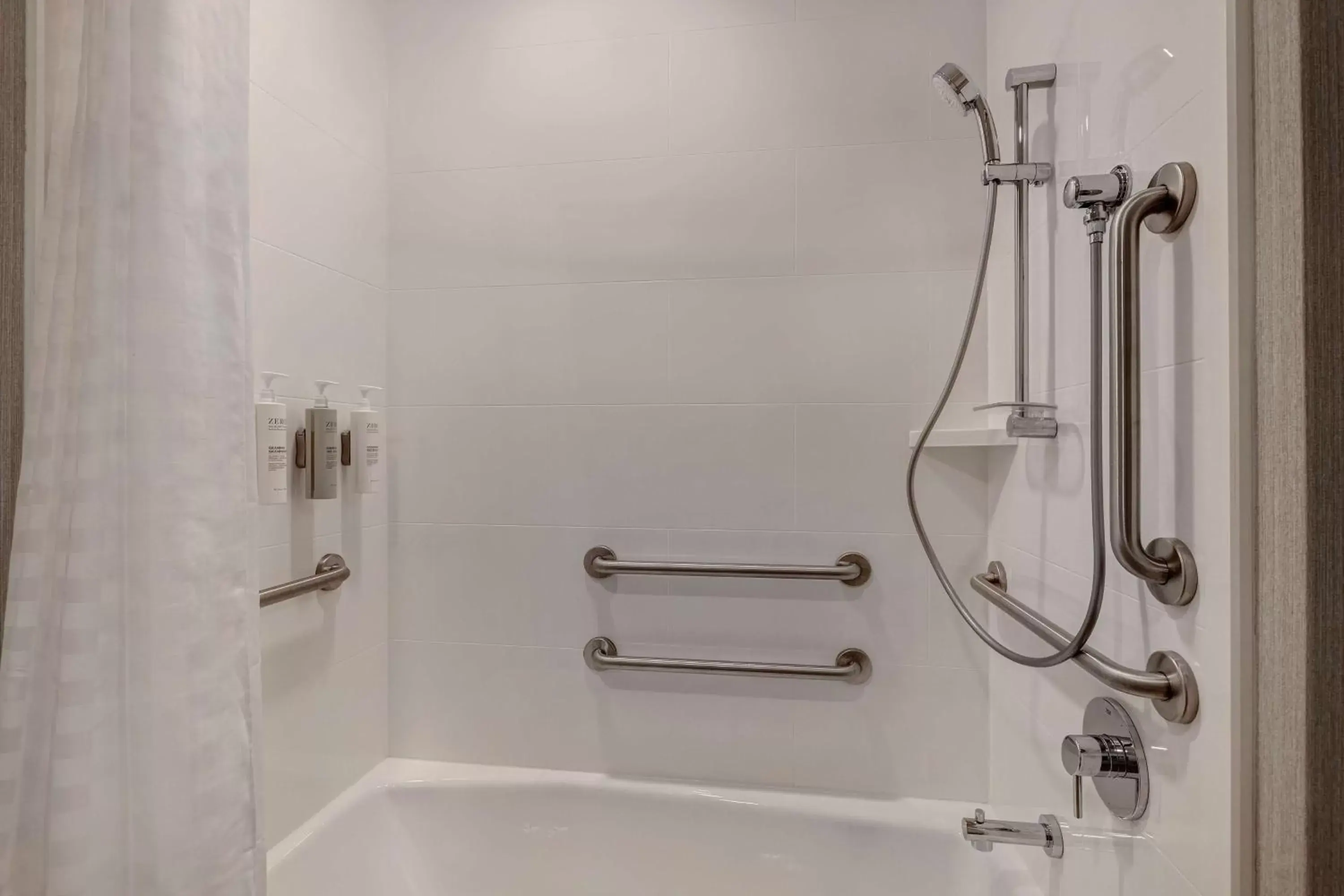 Bathroom in Homewood Suites By Hilton Oak Creek Milwaukee