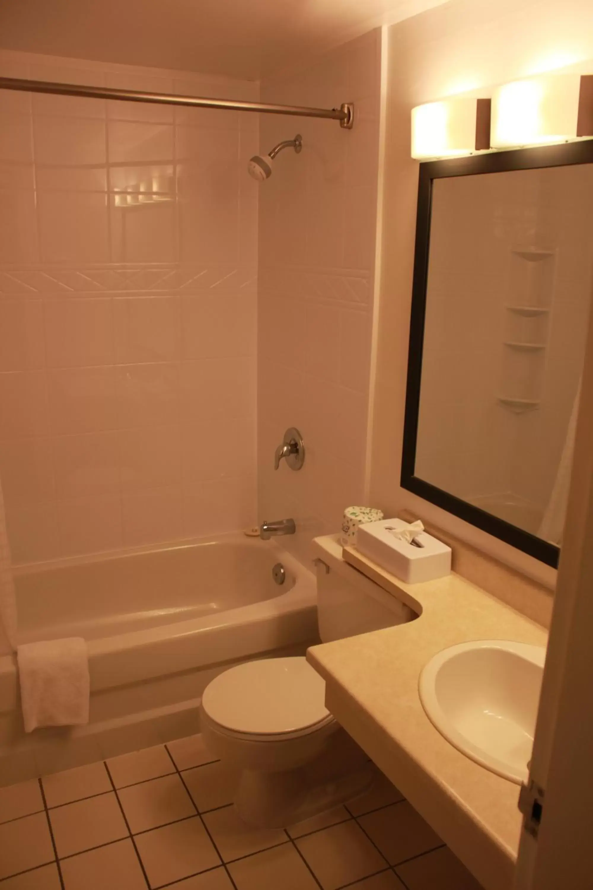 Bathroom in Coronet Hotel
