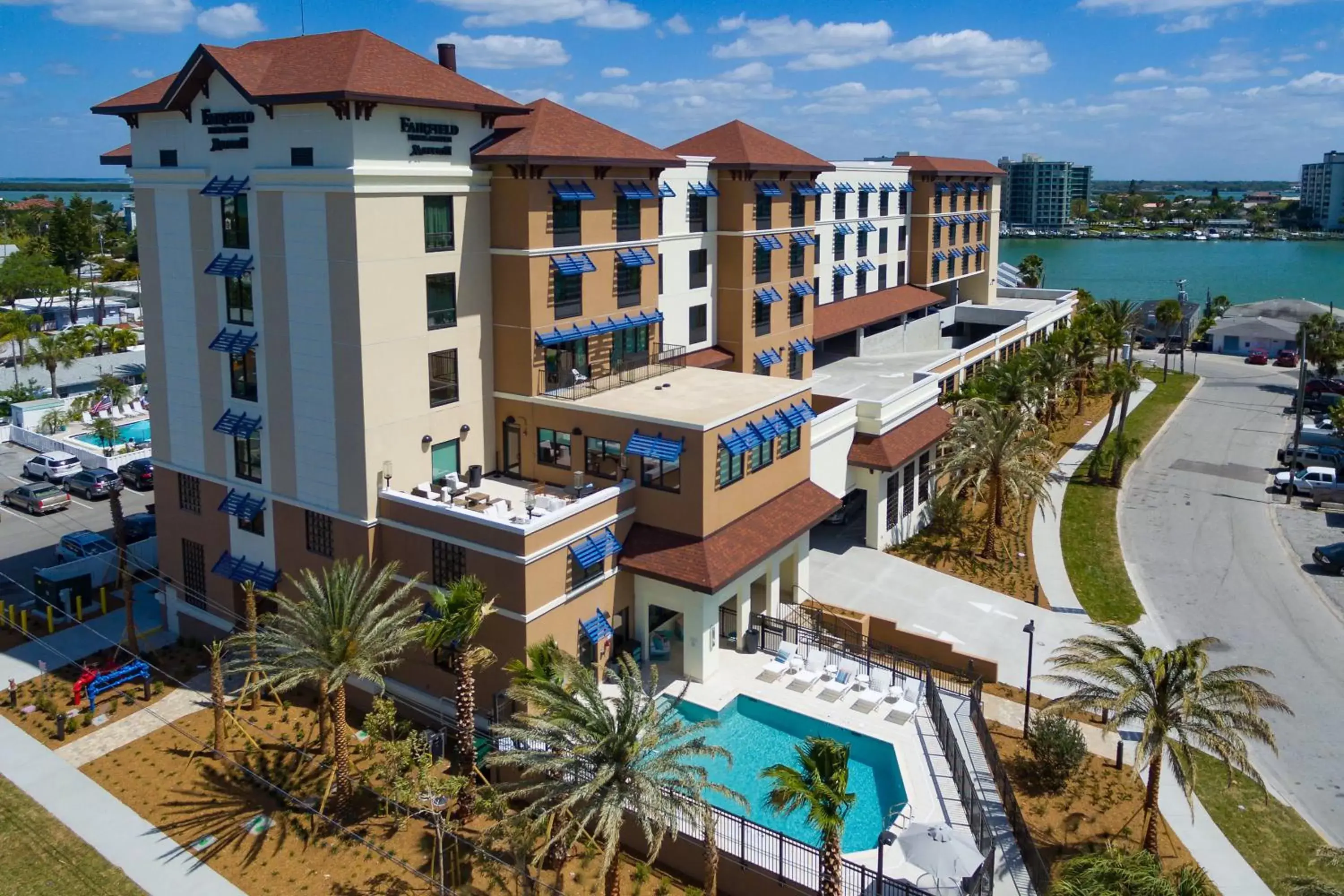 Property building, Pool View in Fairfield Inn & Suites by Marriott Clearwater Beach