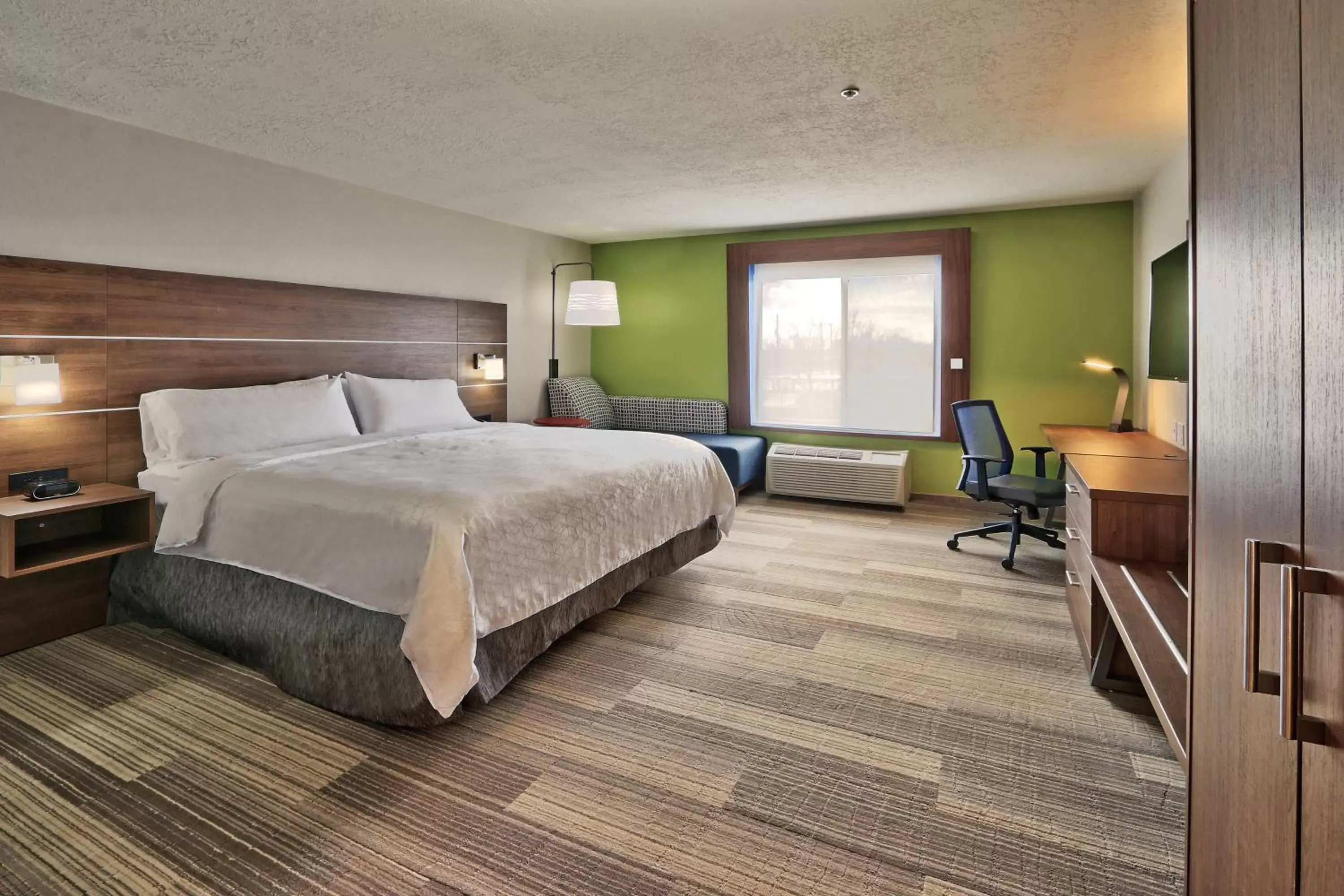 Photo of the whole room, Bed in Holiday Inn Express Socorro, an IHG Hotel
