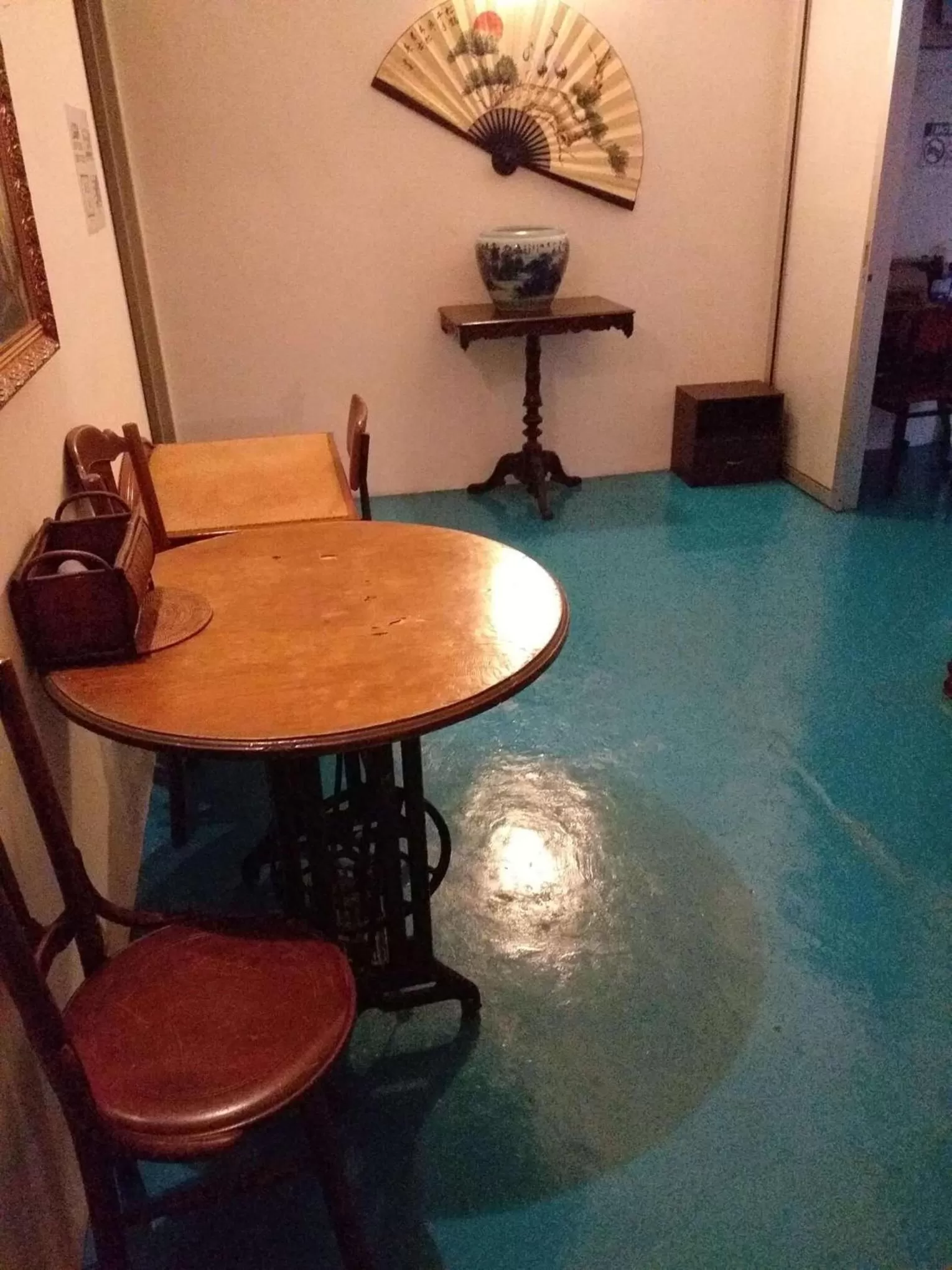 Seating area in D Riverside Inn