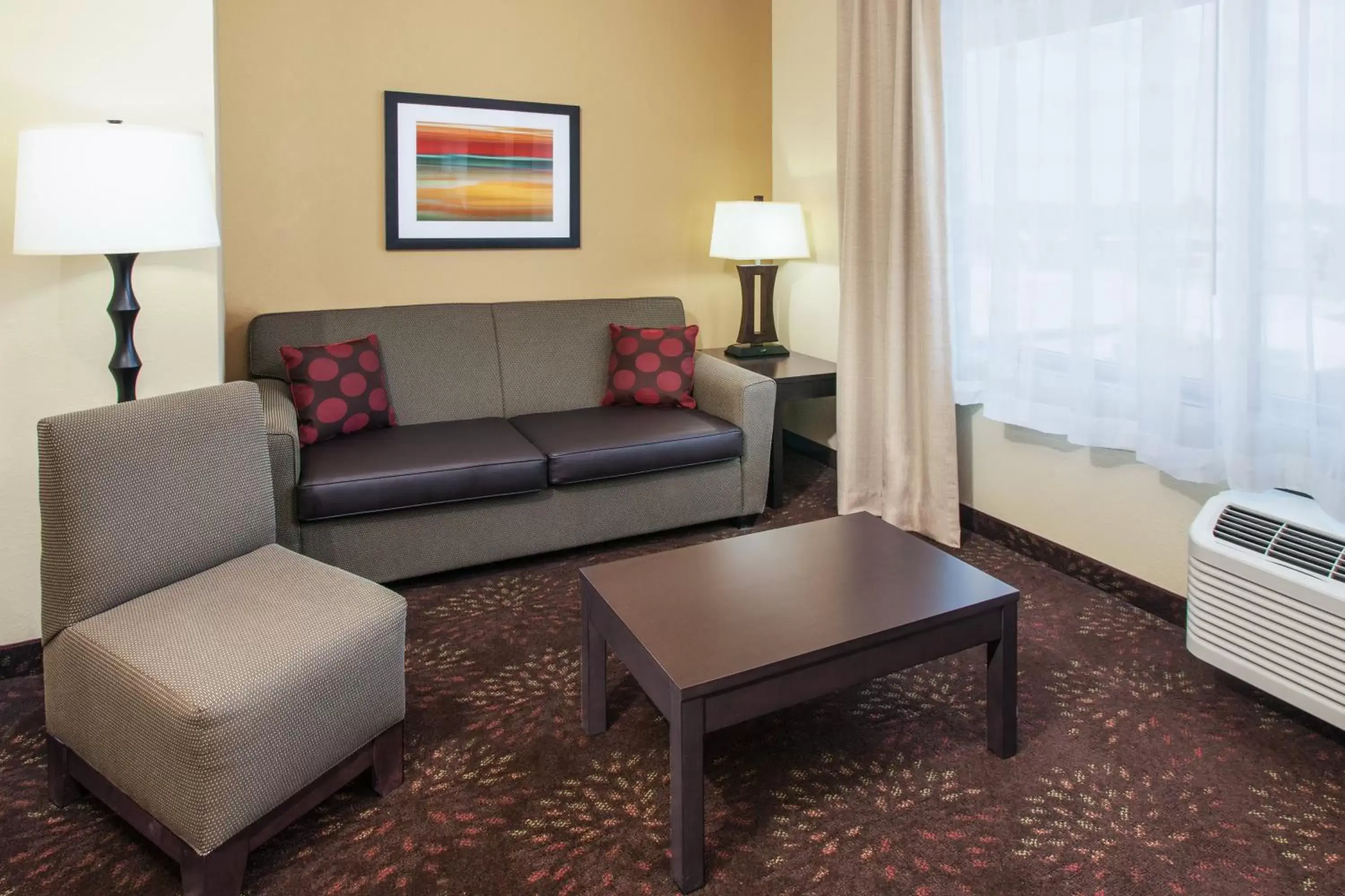 Photo of the whole room, Seating Area in Holiday Inn Express & Suites Sandusky, an IHG Hotel