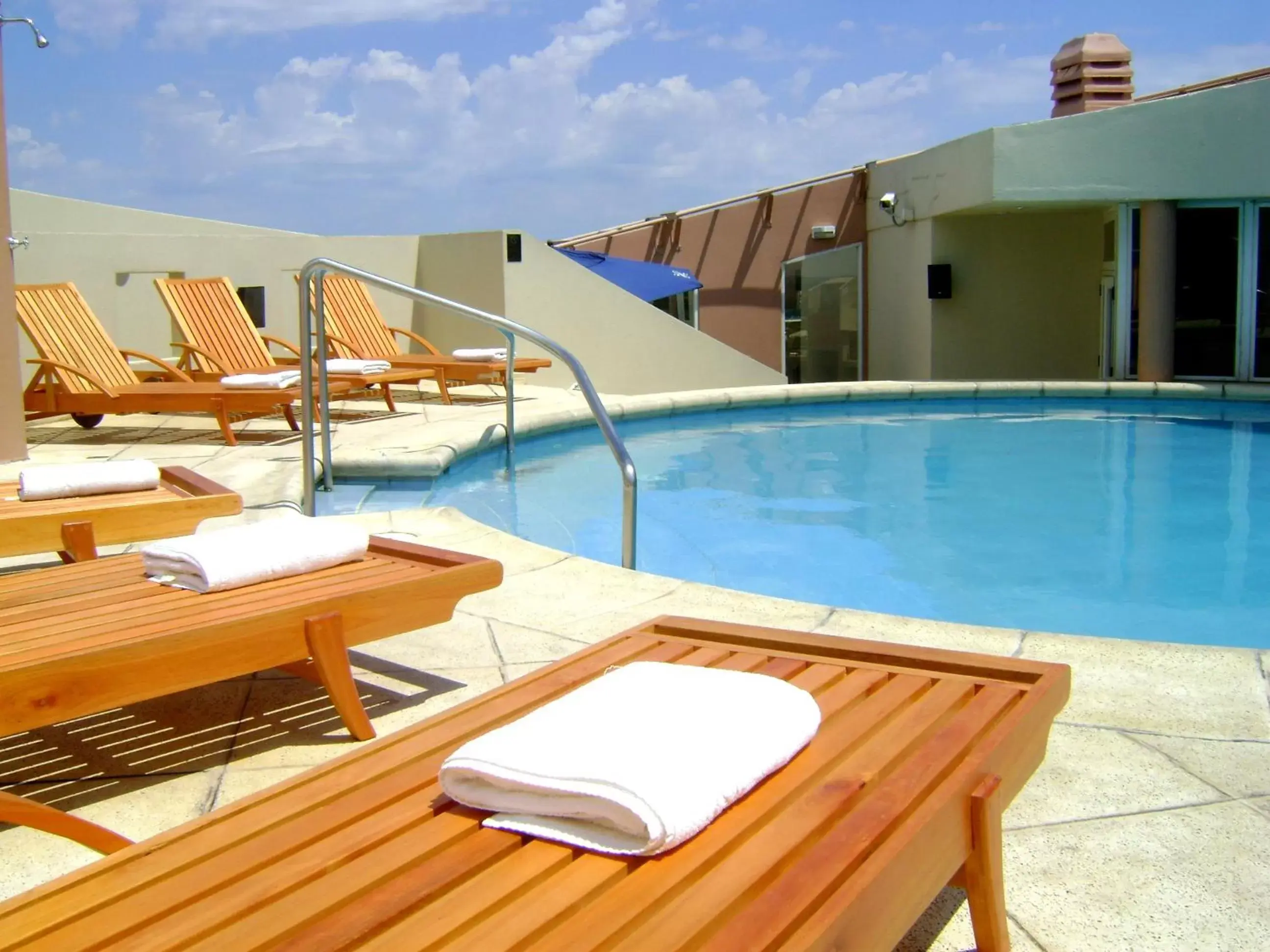 Swimming Pool in InterTower Hotel