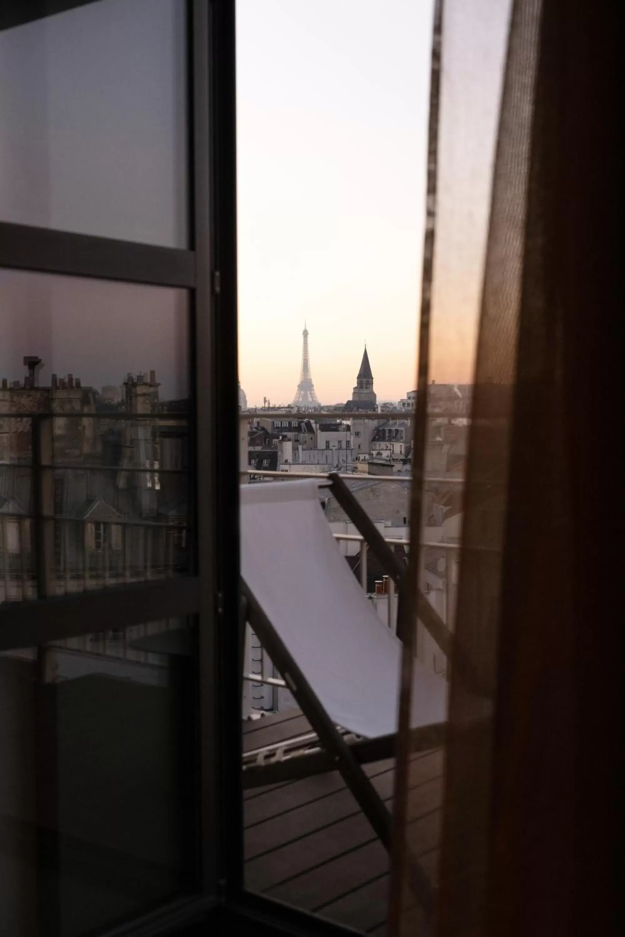 View (from property/room) in Hôtel Dame des Arts
