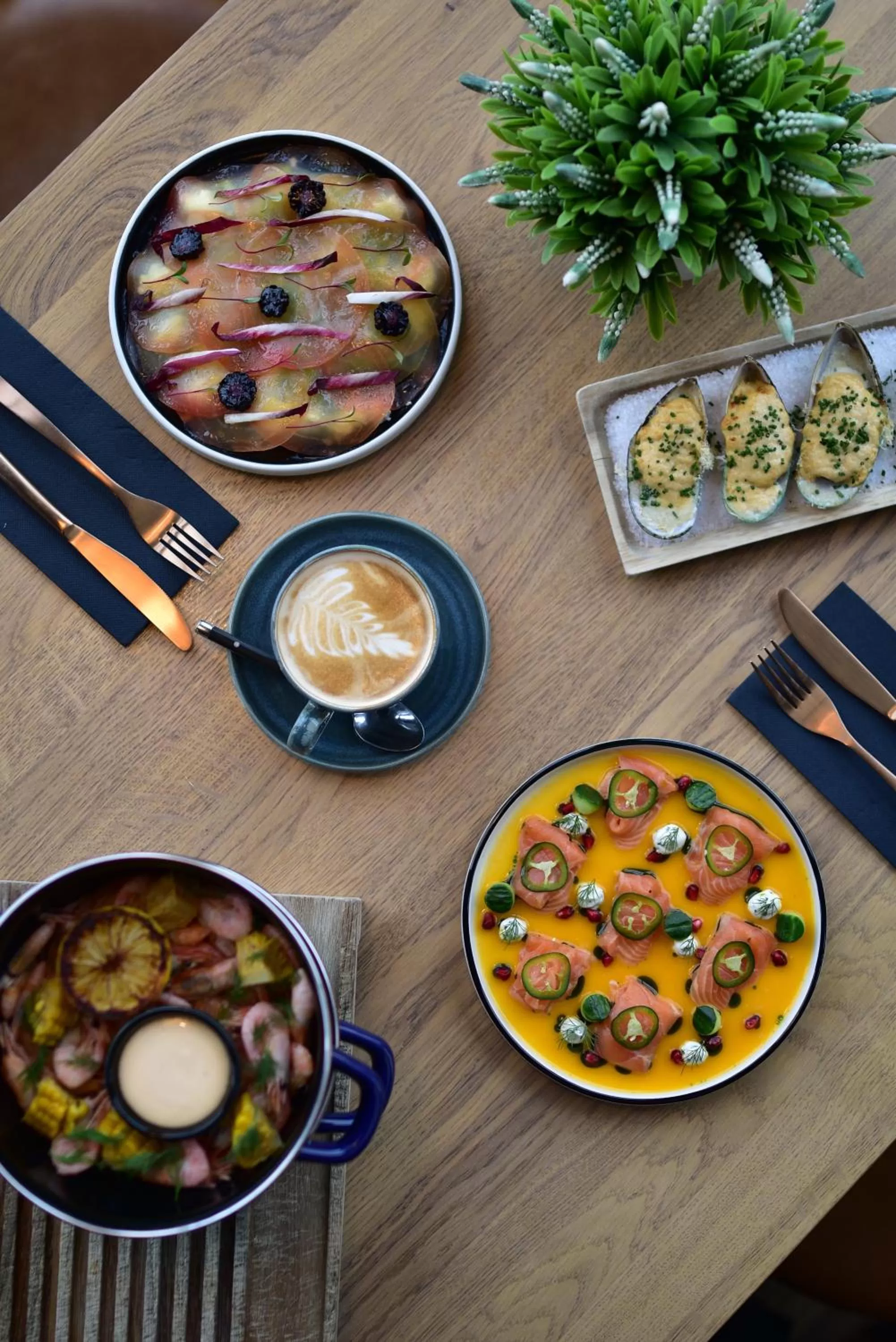 Restaurant/places to eat in Art Hotel Pallas by Tartuhotels