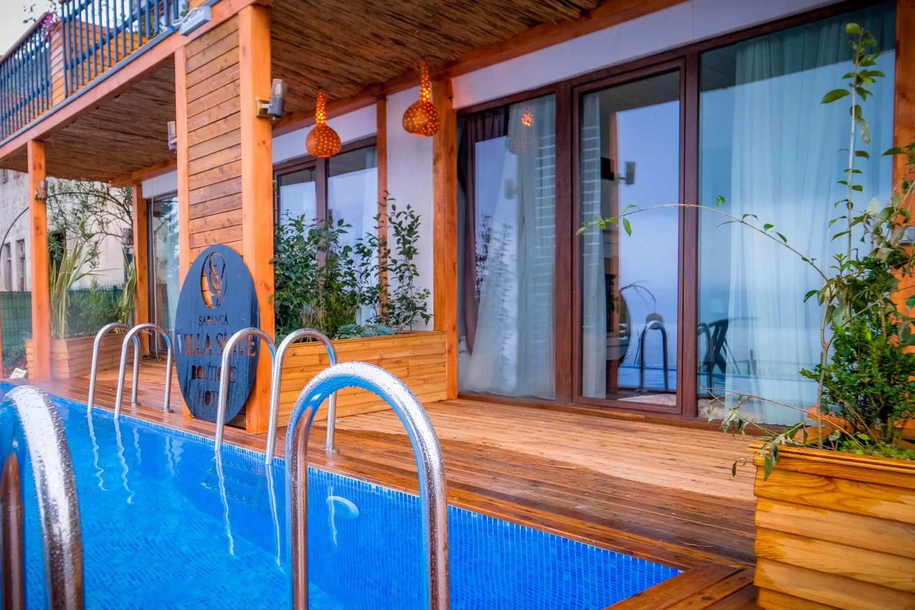 Property building, Swimming Pool in Sapanca Villa Suite Boutique Hotel