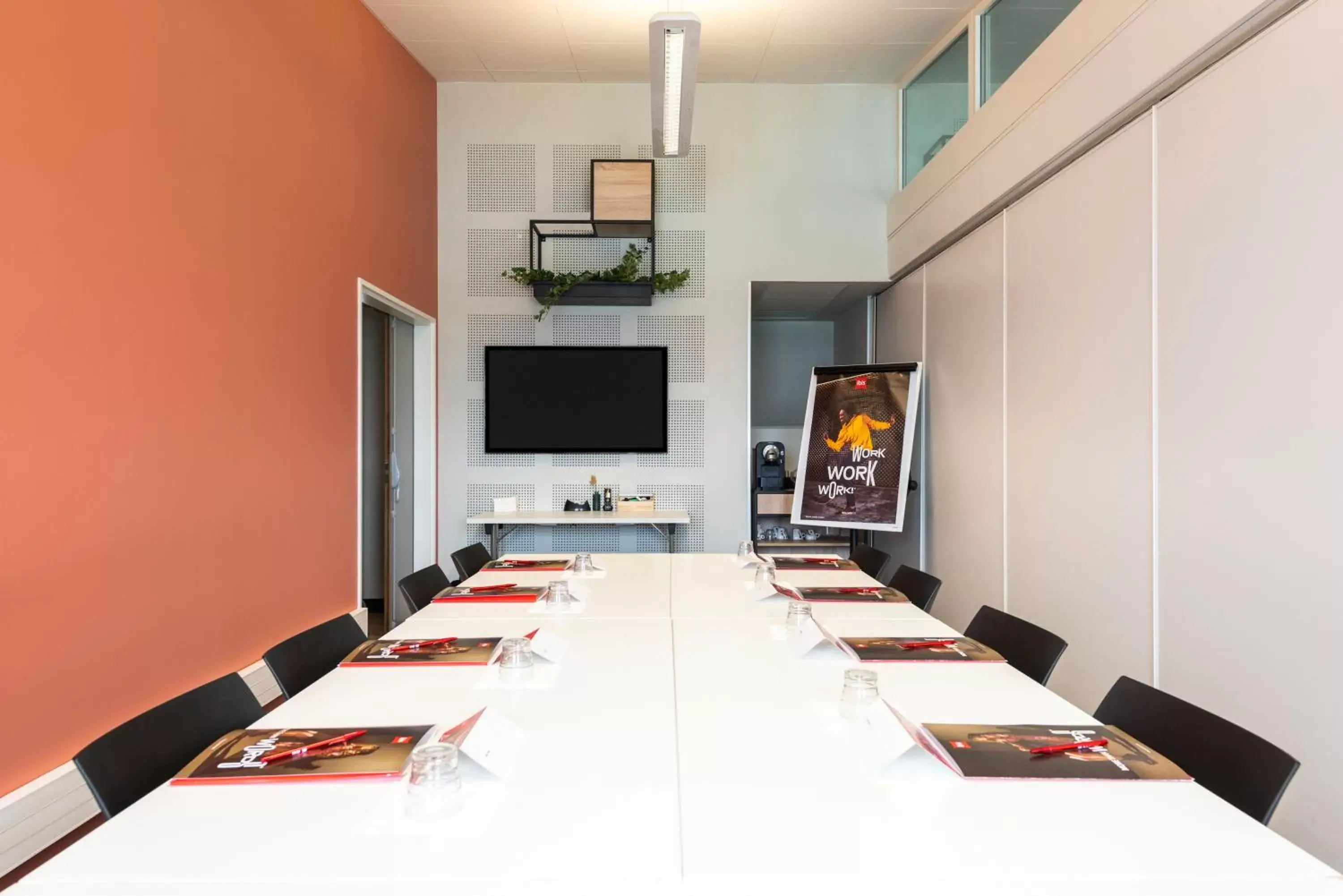 Meeting/conference room in ibis Lyon Sud Oullins