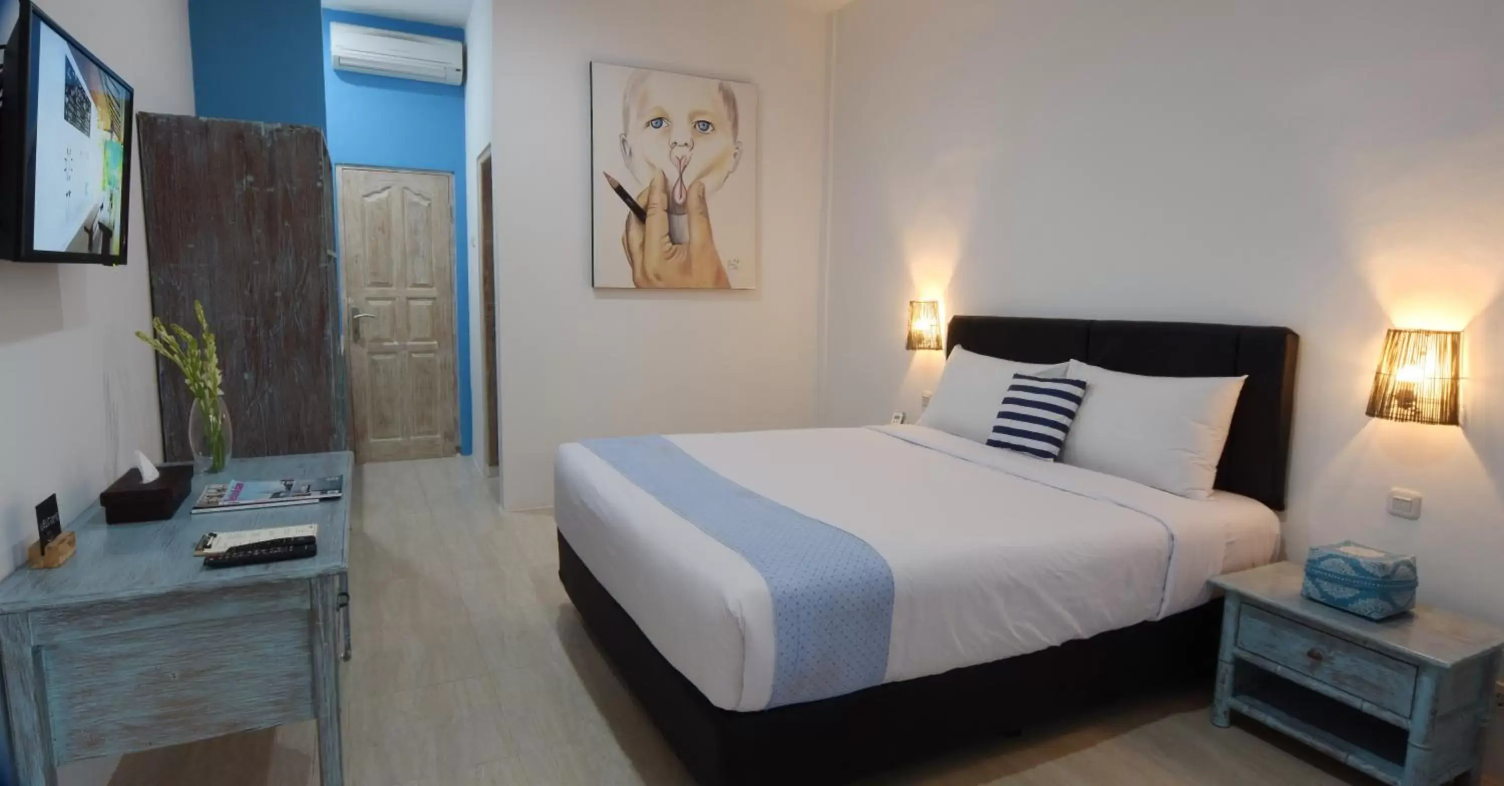 Photo of the whole room, Bed in Sanur House