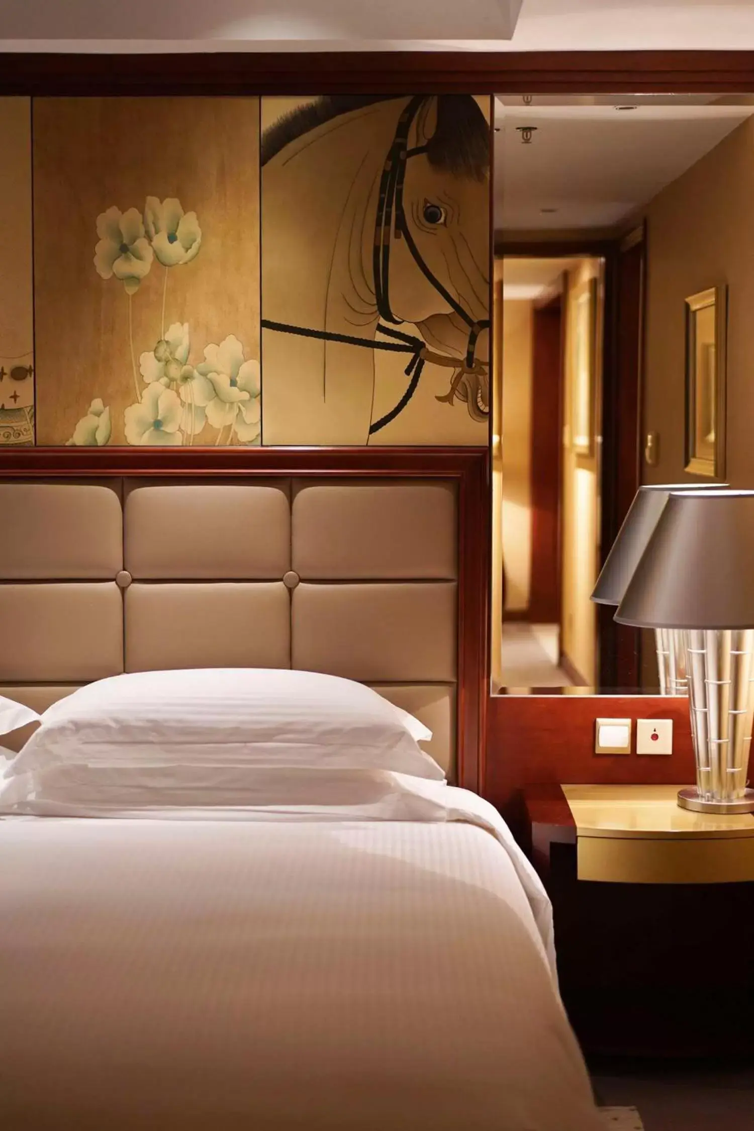 Bed in Kempinski Hotel Shenzhen