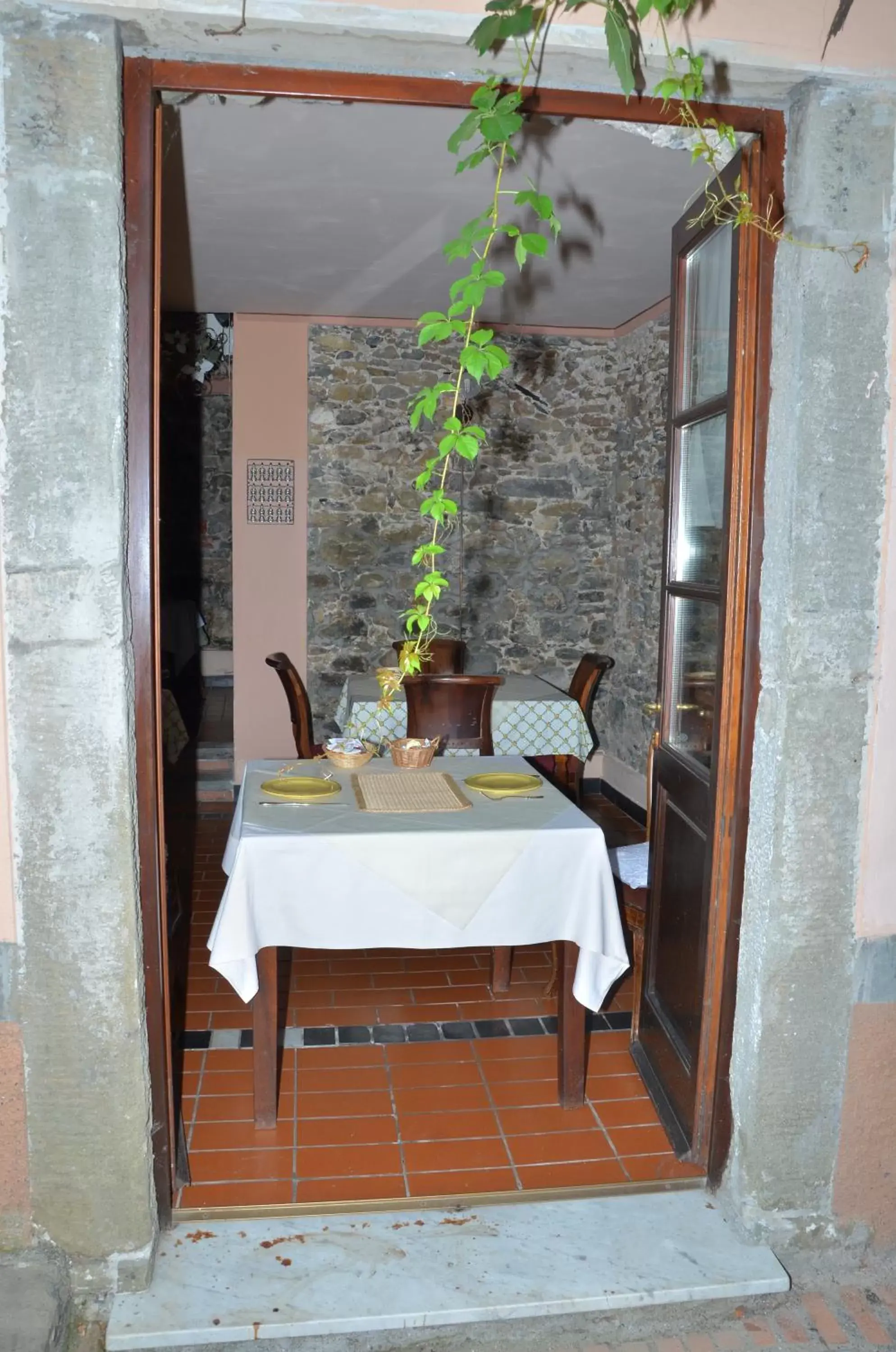 Restaurant/places to eat in Locanda Dal Moccia