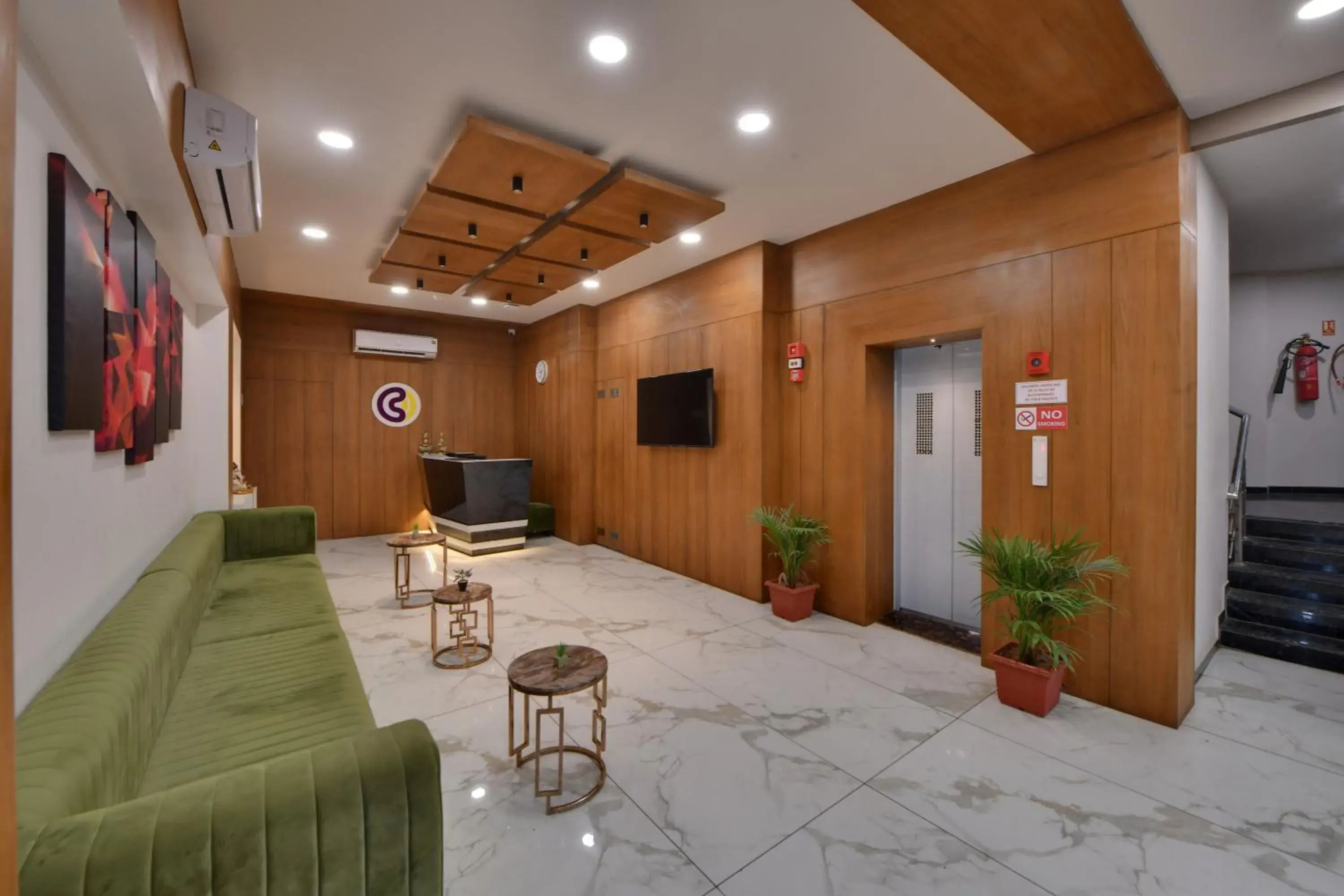 Click Hotel Tulsi