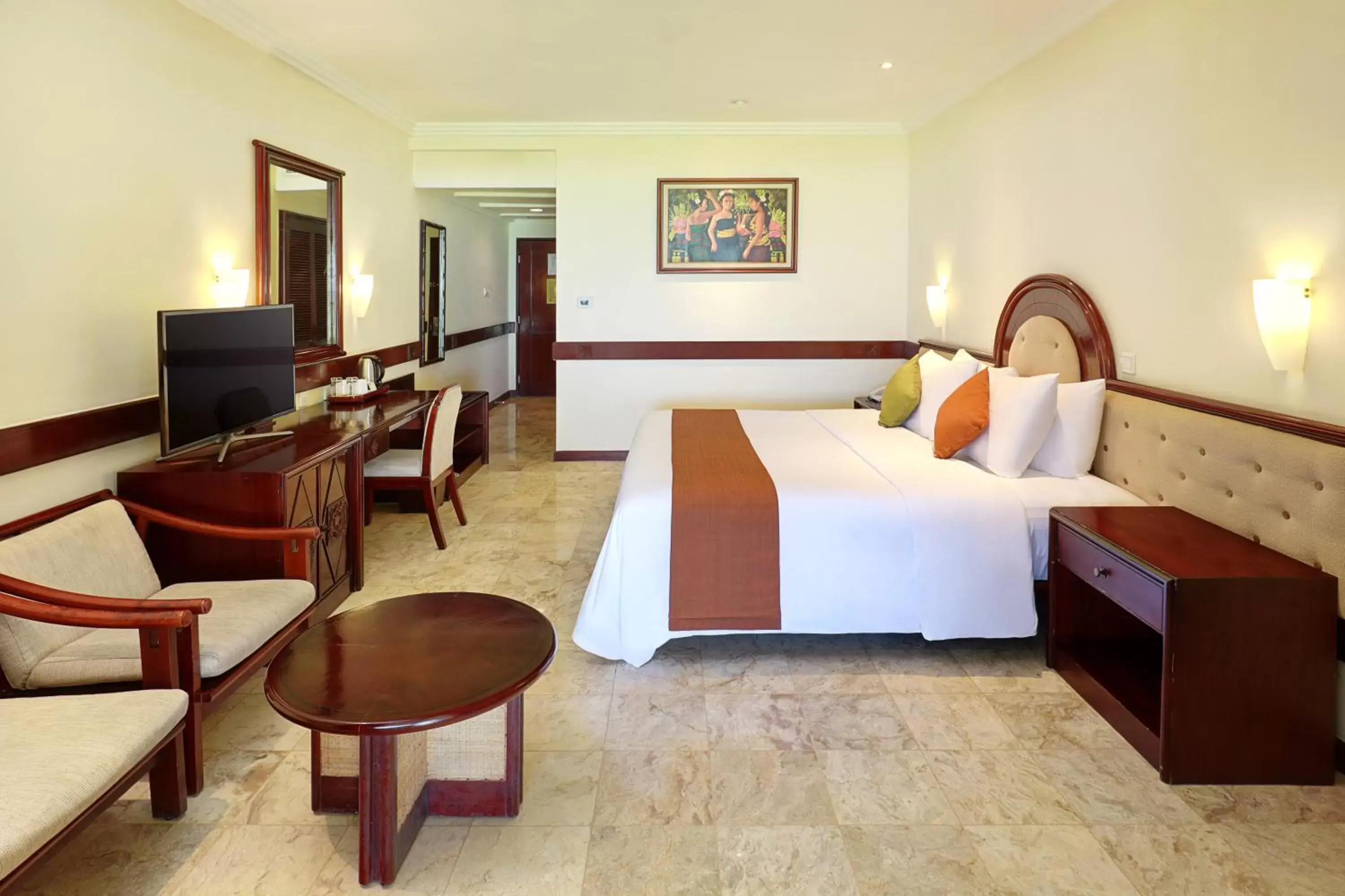 Bedroom in Discovery Kartika Plaza Hotel