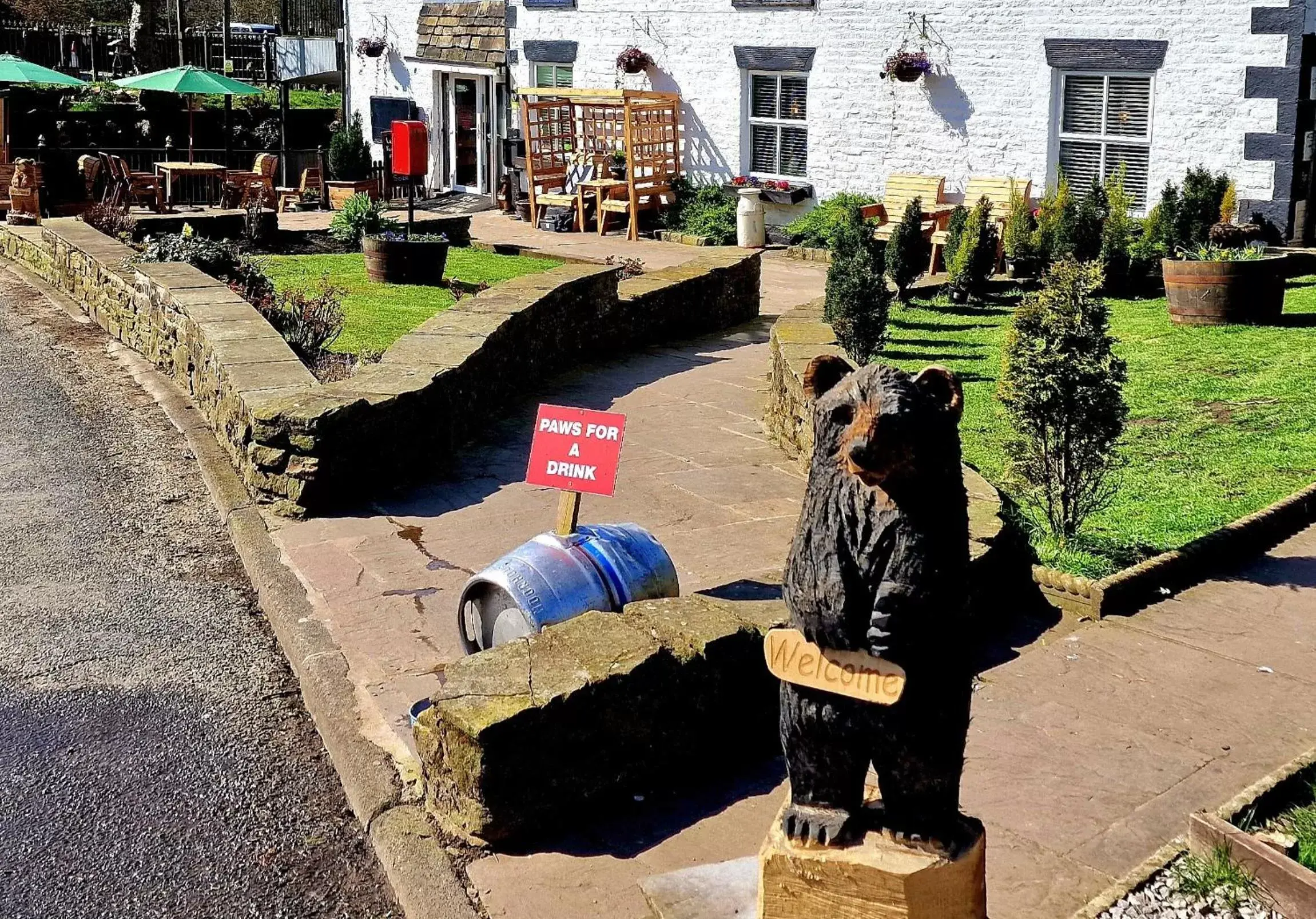 Bird's-eye View in The Little Mill Inn