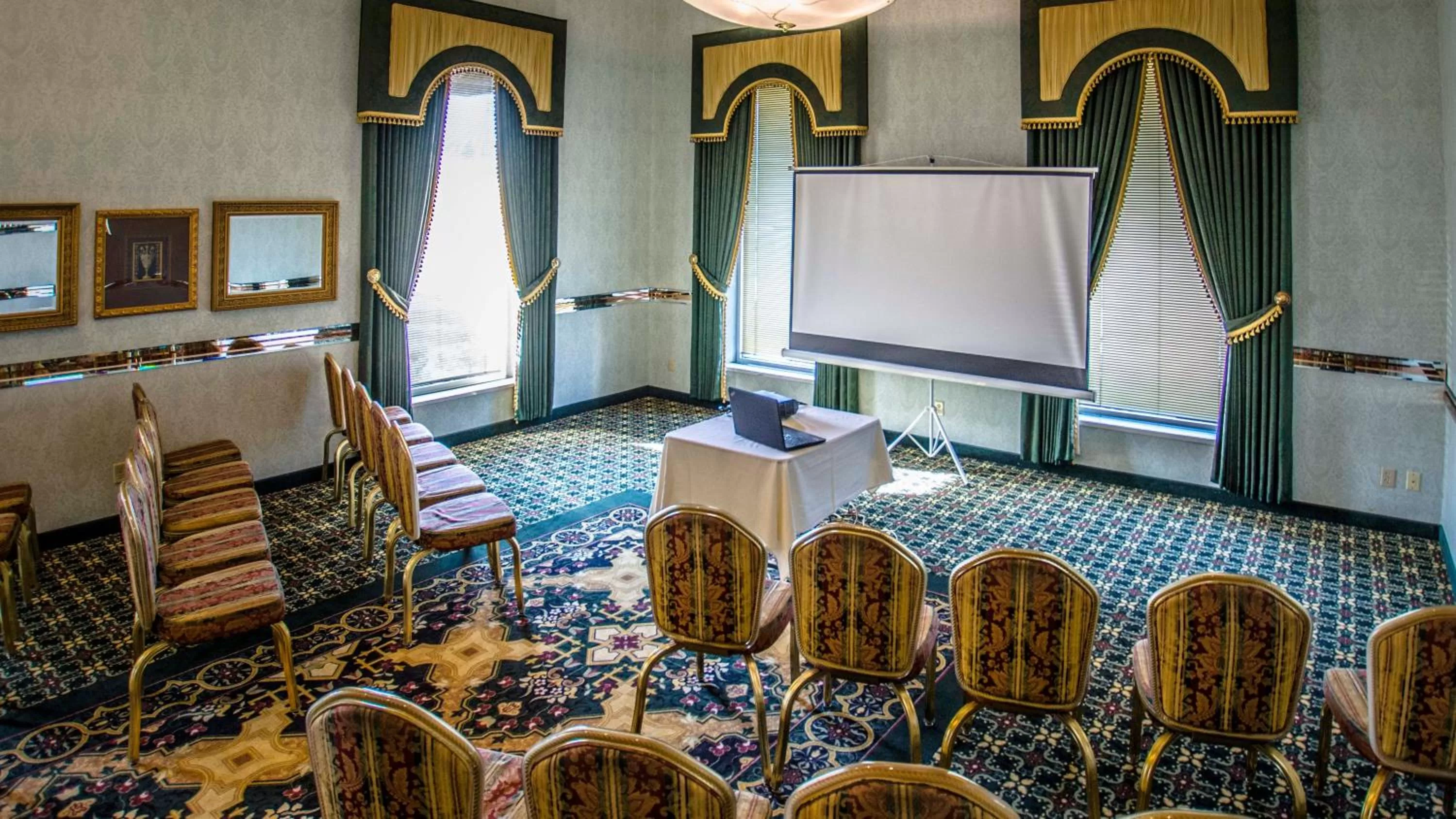 Photo of the whole room in Garden Place Hotel