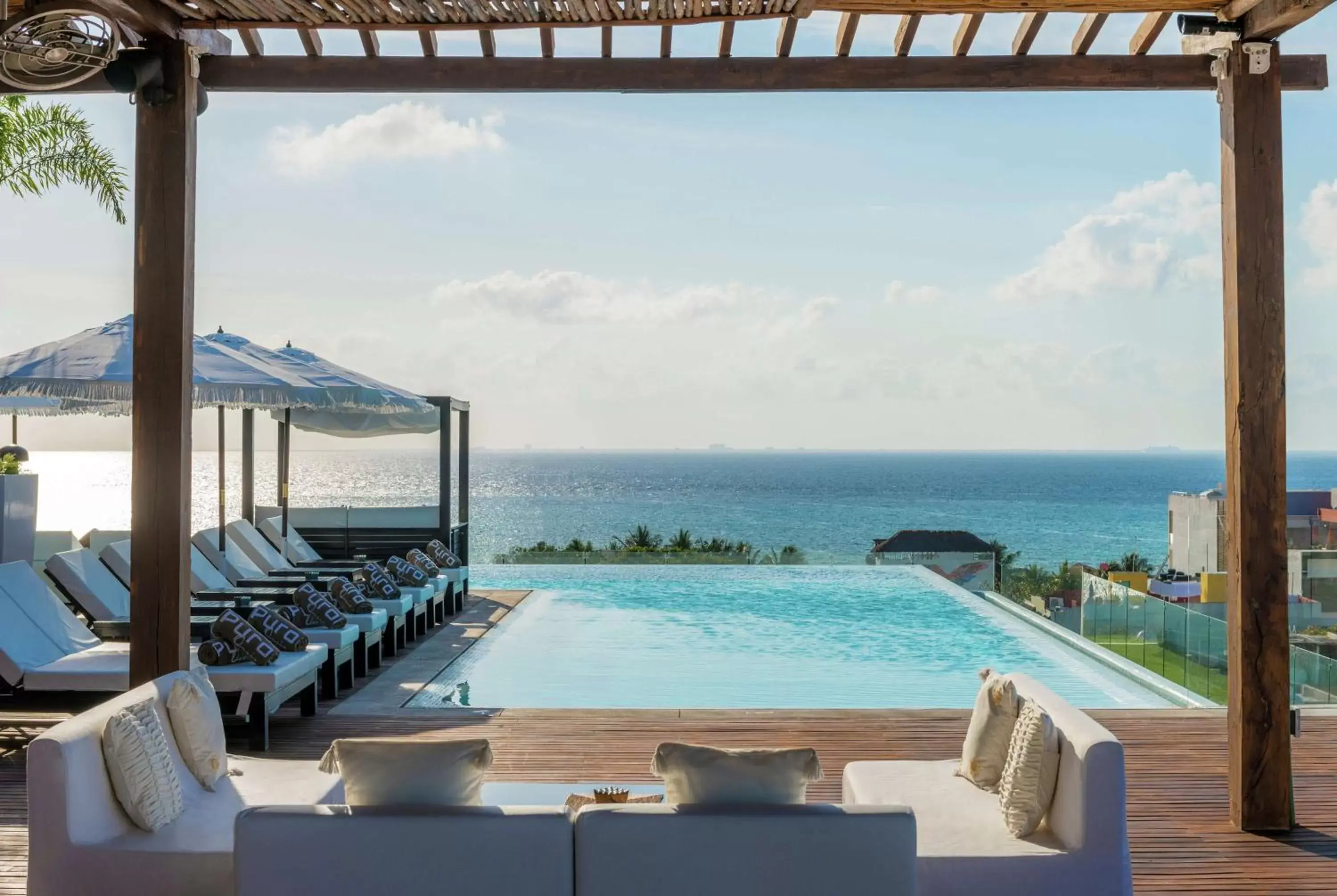 Restaurant/places to eat in The Fives Downtown Hotel & Residences, Curio Collection by Hilton Restaurant/places to eat in The Fives Downtown Hotel & Residences, Curio Collection by Hilton