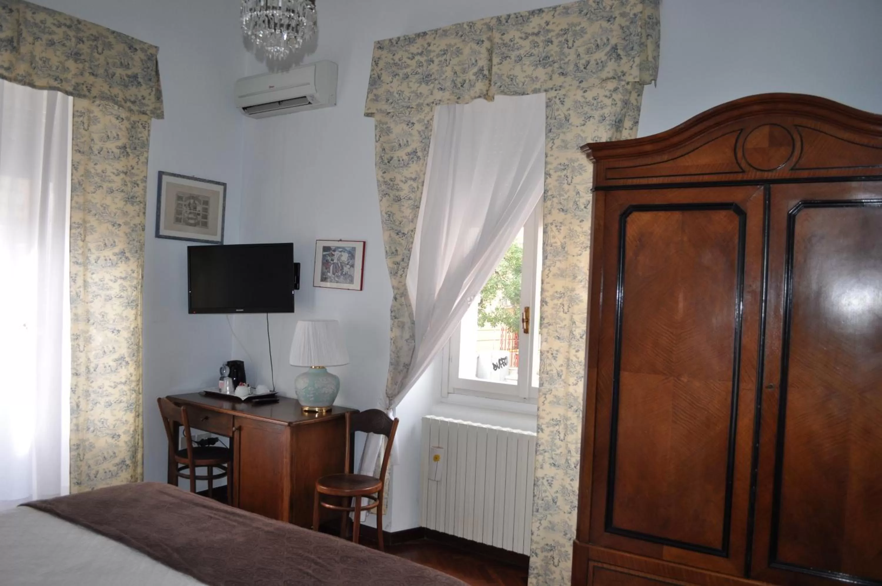 Bed in Villa L'Aurora