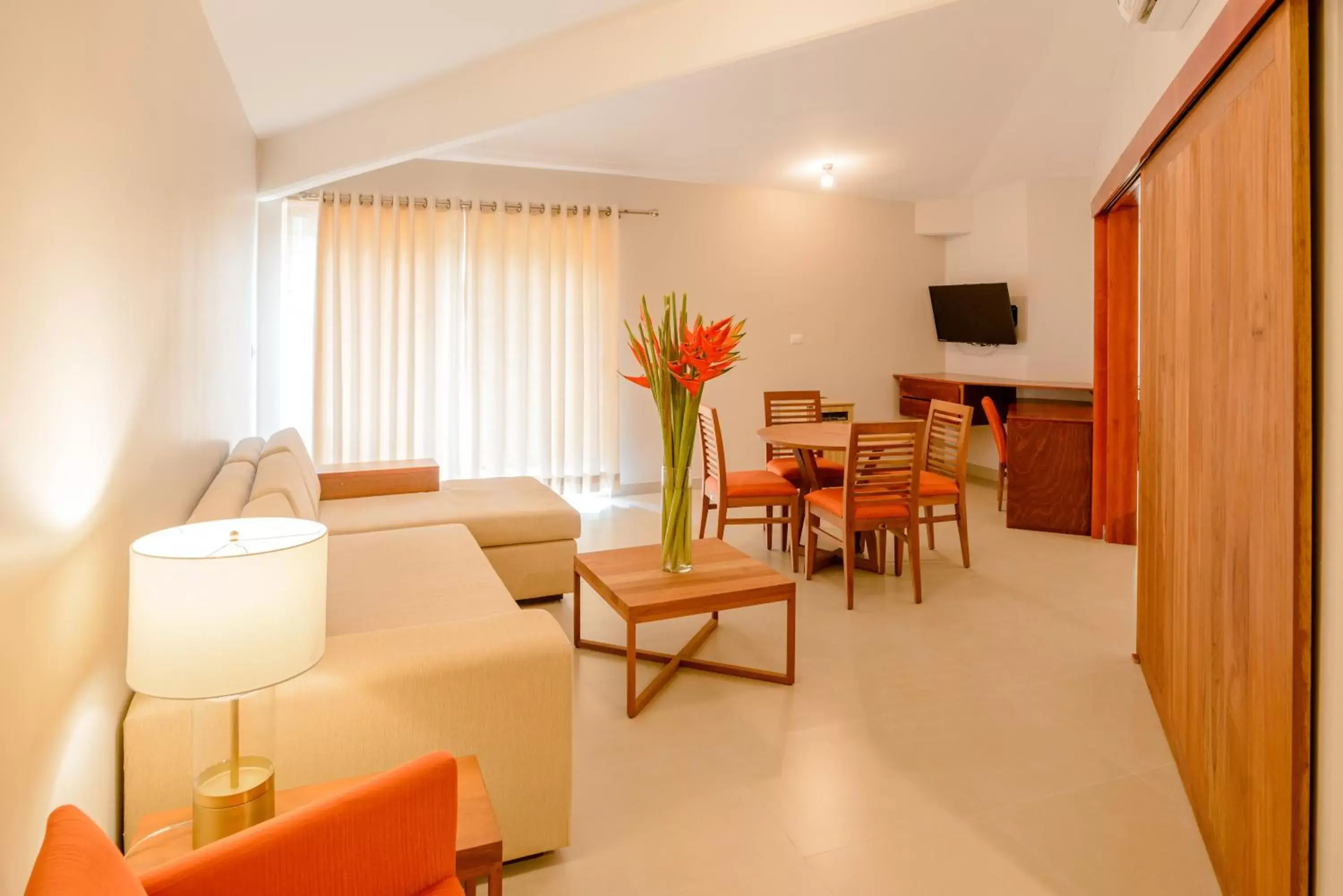 Lounge or bar in Hotel Loma Real Lounge or bar in Hotel Loma Real