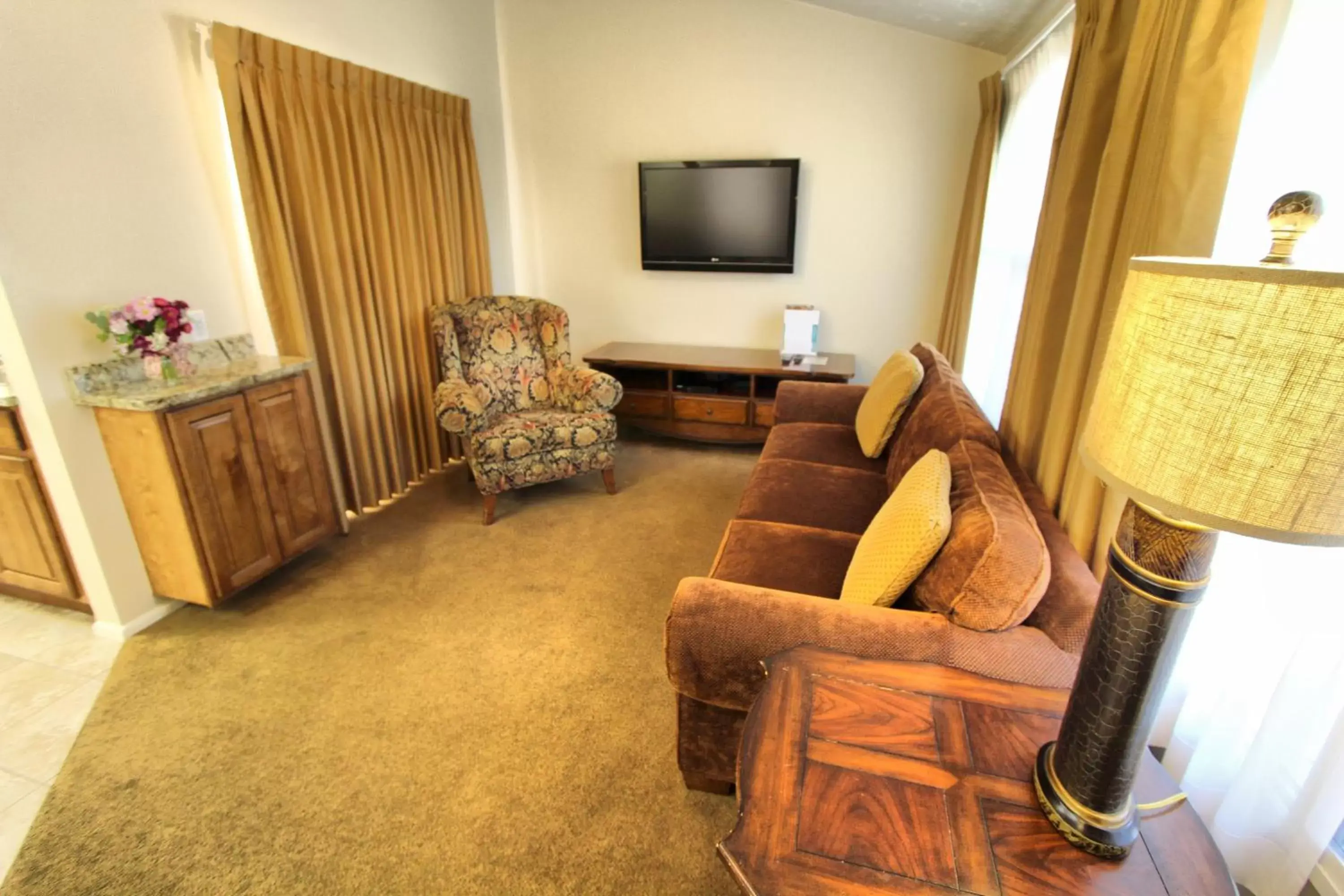 TV and multimedia, Seating Area in Villas at Southgate, a VRI resort
