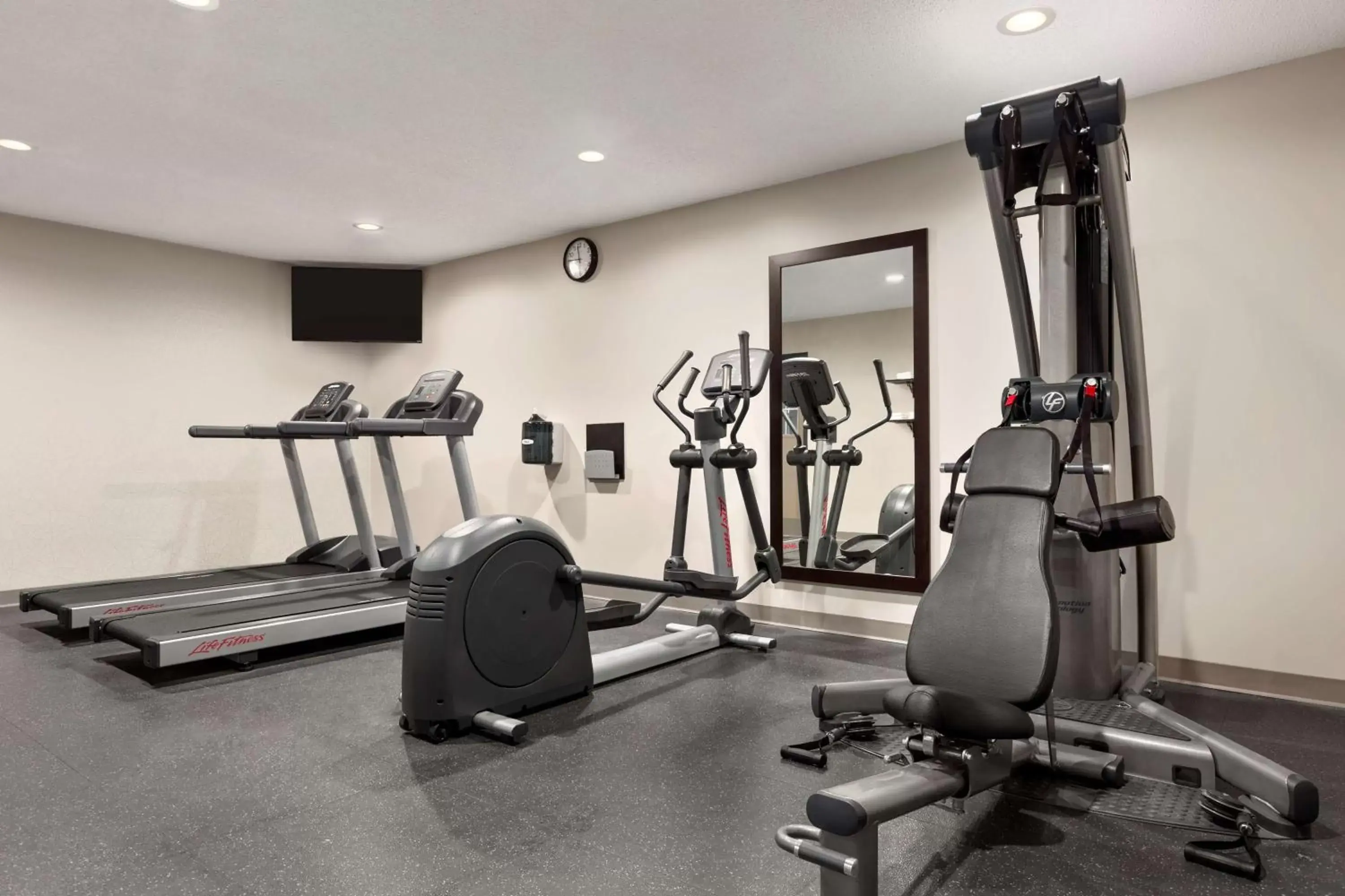 Activities, Fitness Center/Facilities in Country Inn & Suites by Radisson, Dahlgren-King George, VA