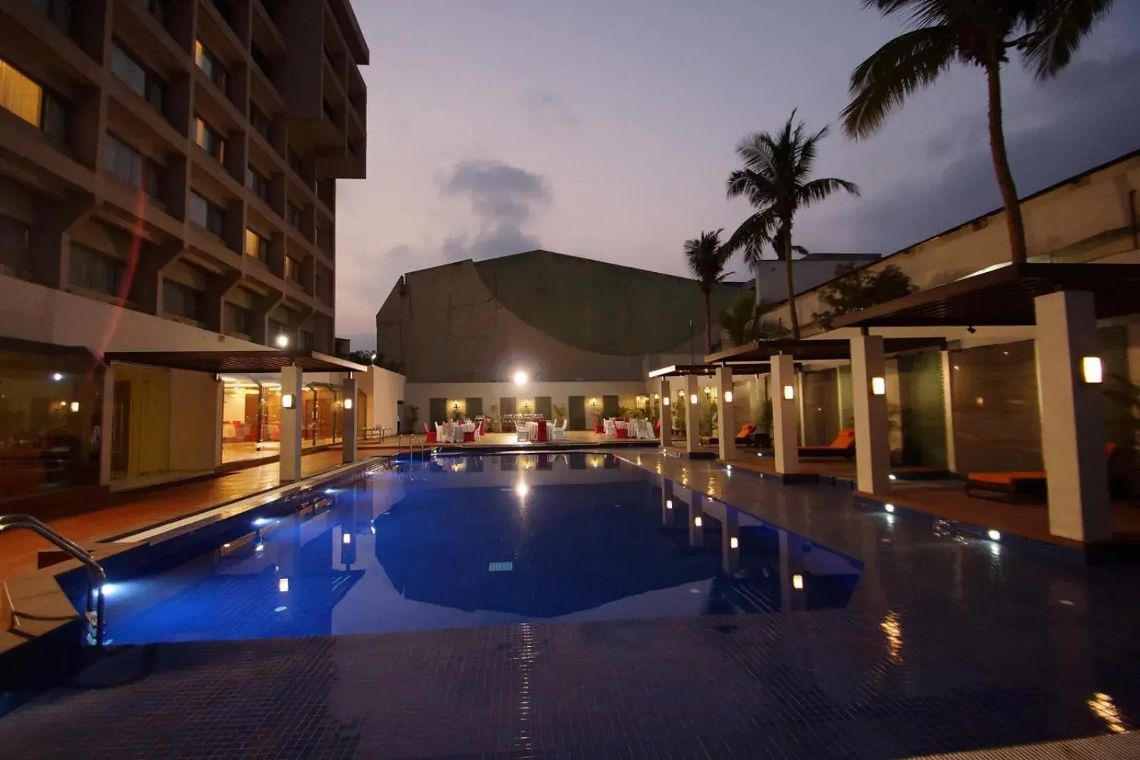 Swimming Pool in Dolphin Hotel