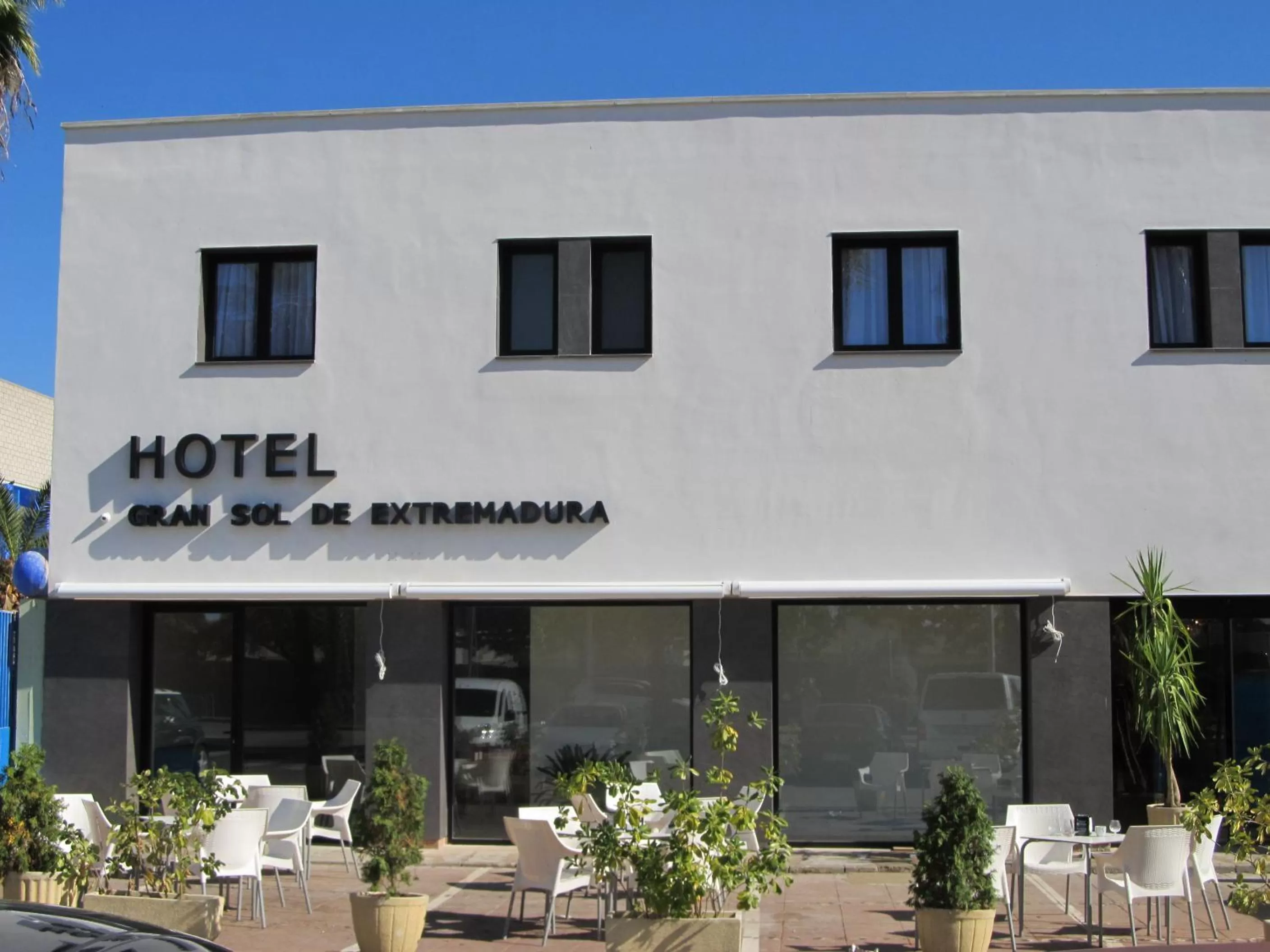 Property building in Hotel Gran Sol De Extremadura