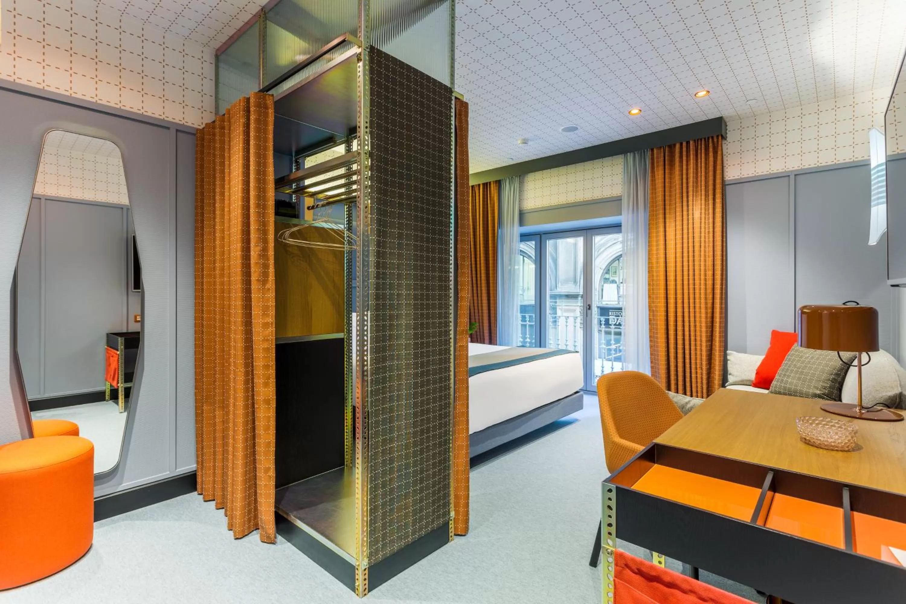 Photo of the whole room, Bed in Room Mate Collection Giulia, Milan