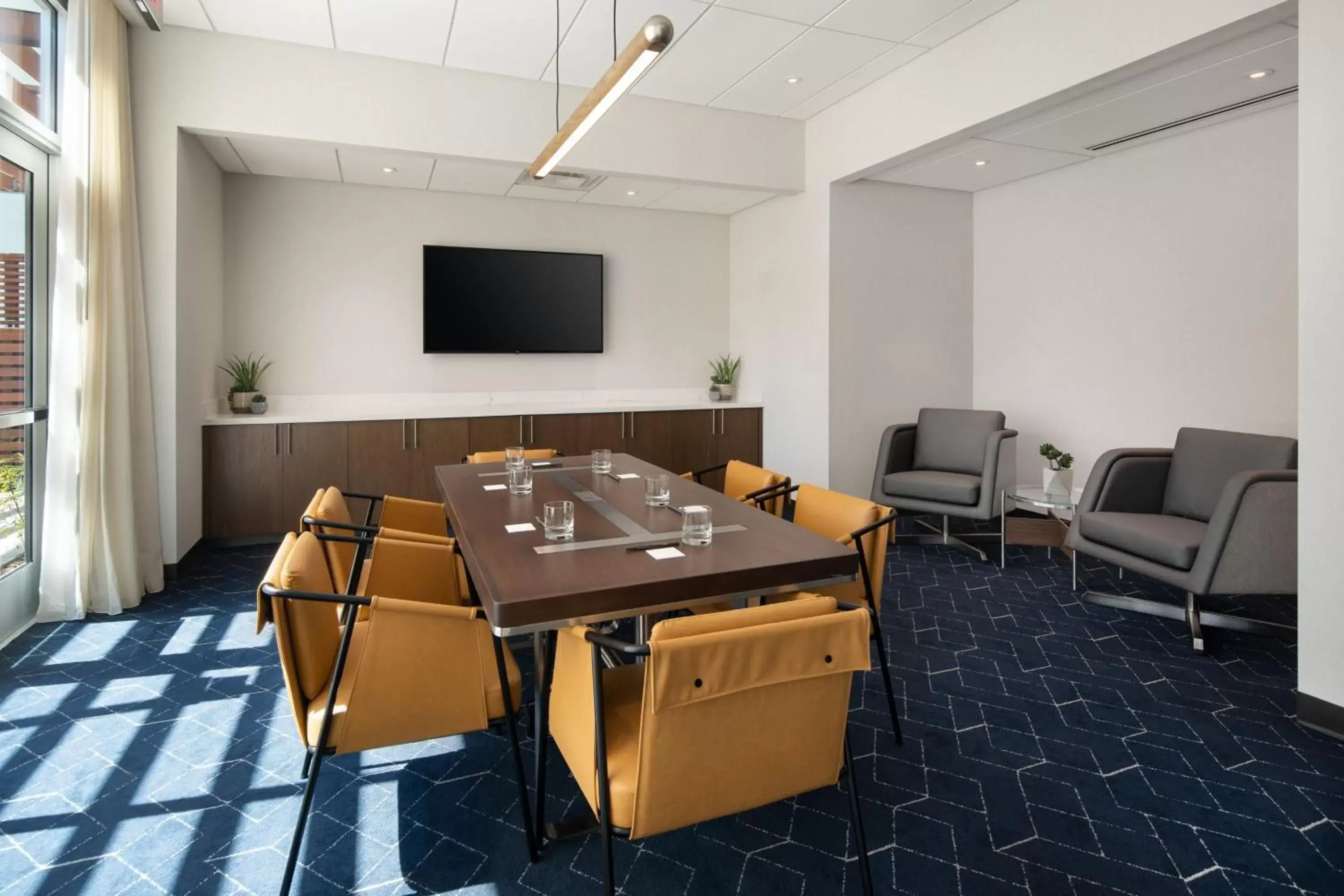 Meeting/conference room in Courtyard by Marriott Fresno Clovis