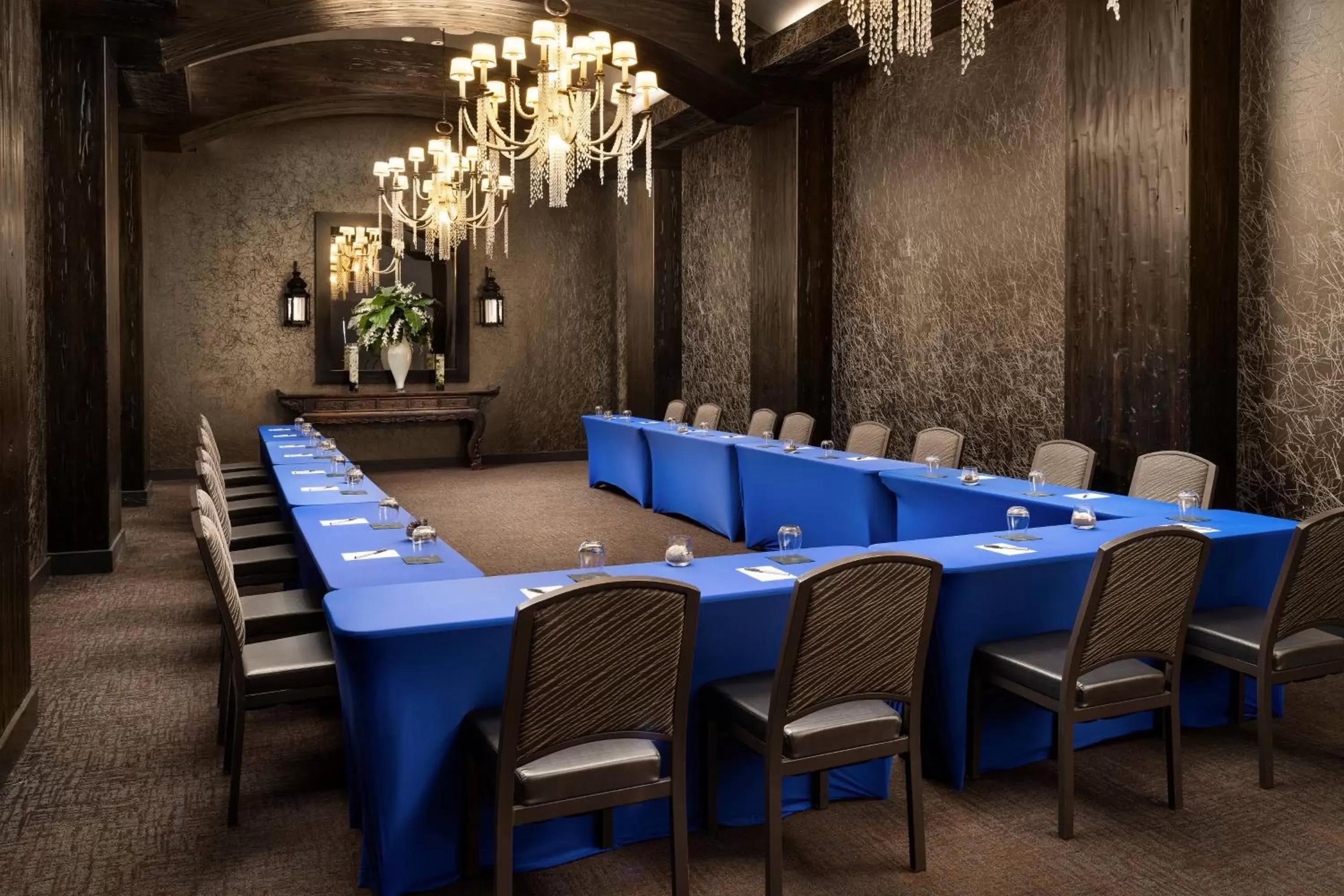 Meeting/conference room in Tideline Ocean Resort & Spa