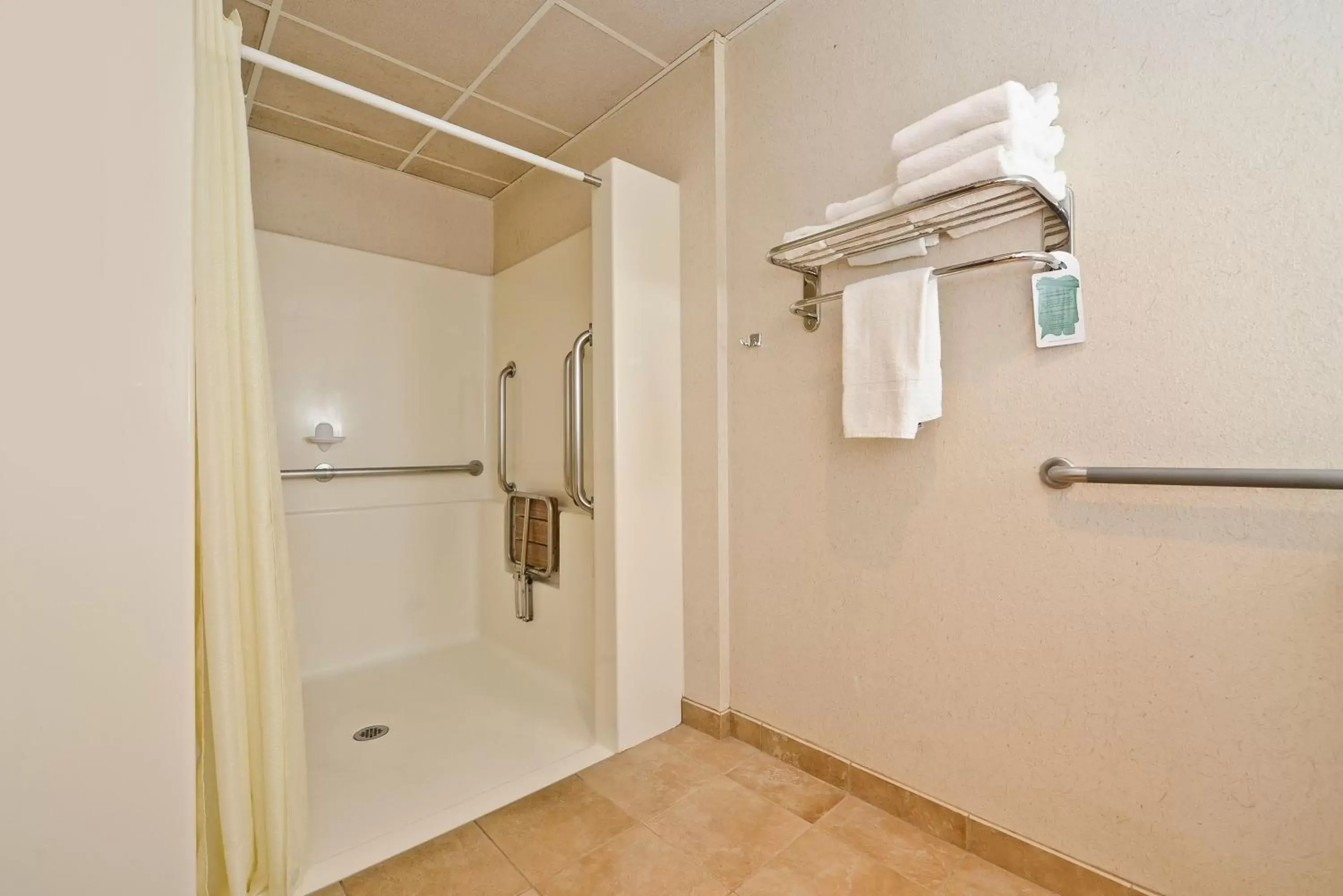 Bathroom in Comfort Inn & Suites Gateway to Glacier National Park