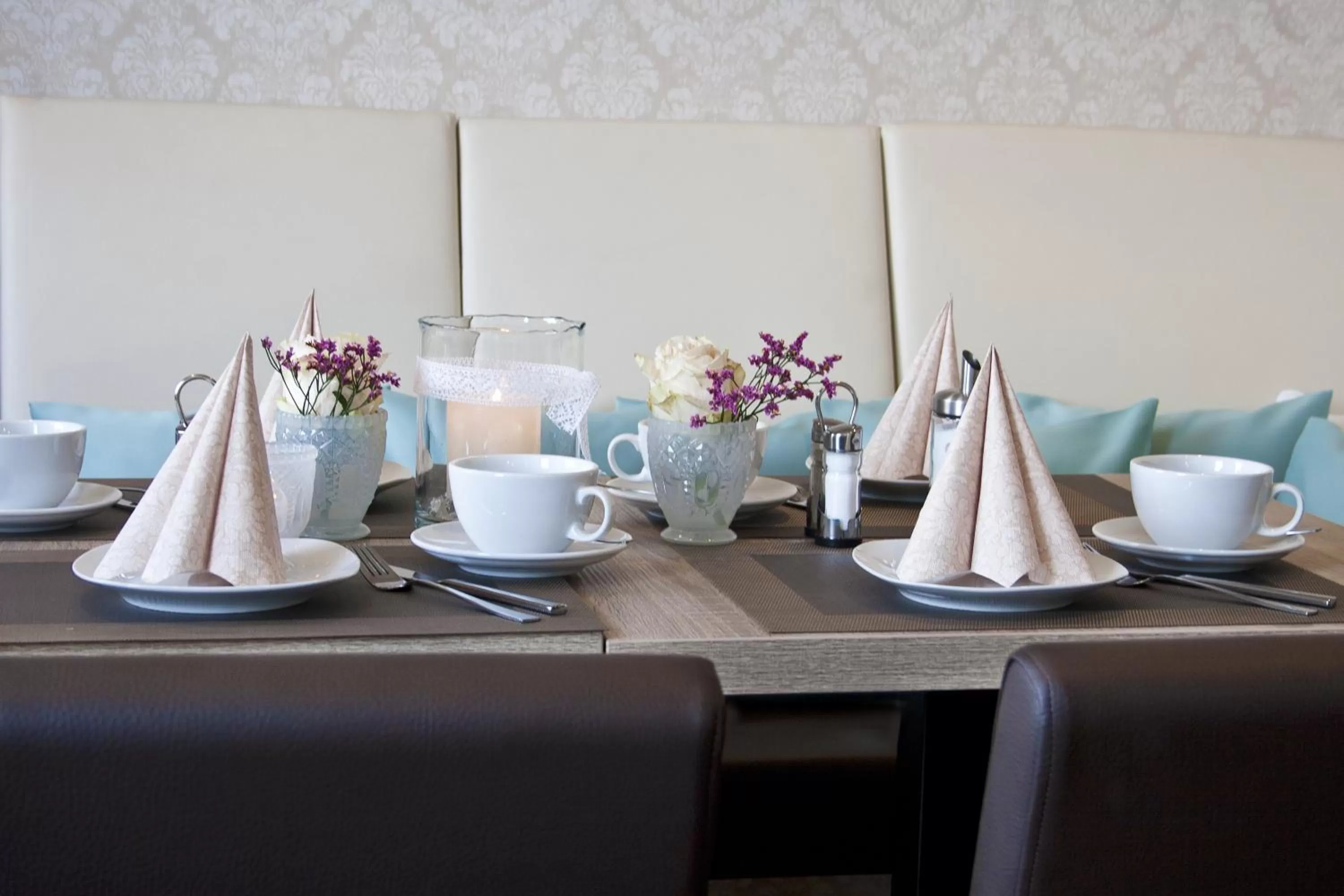 Food and drinks in Hotel Claro Garni