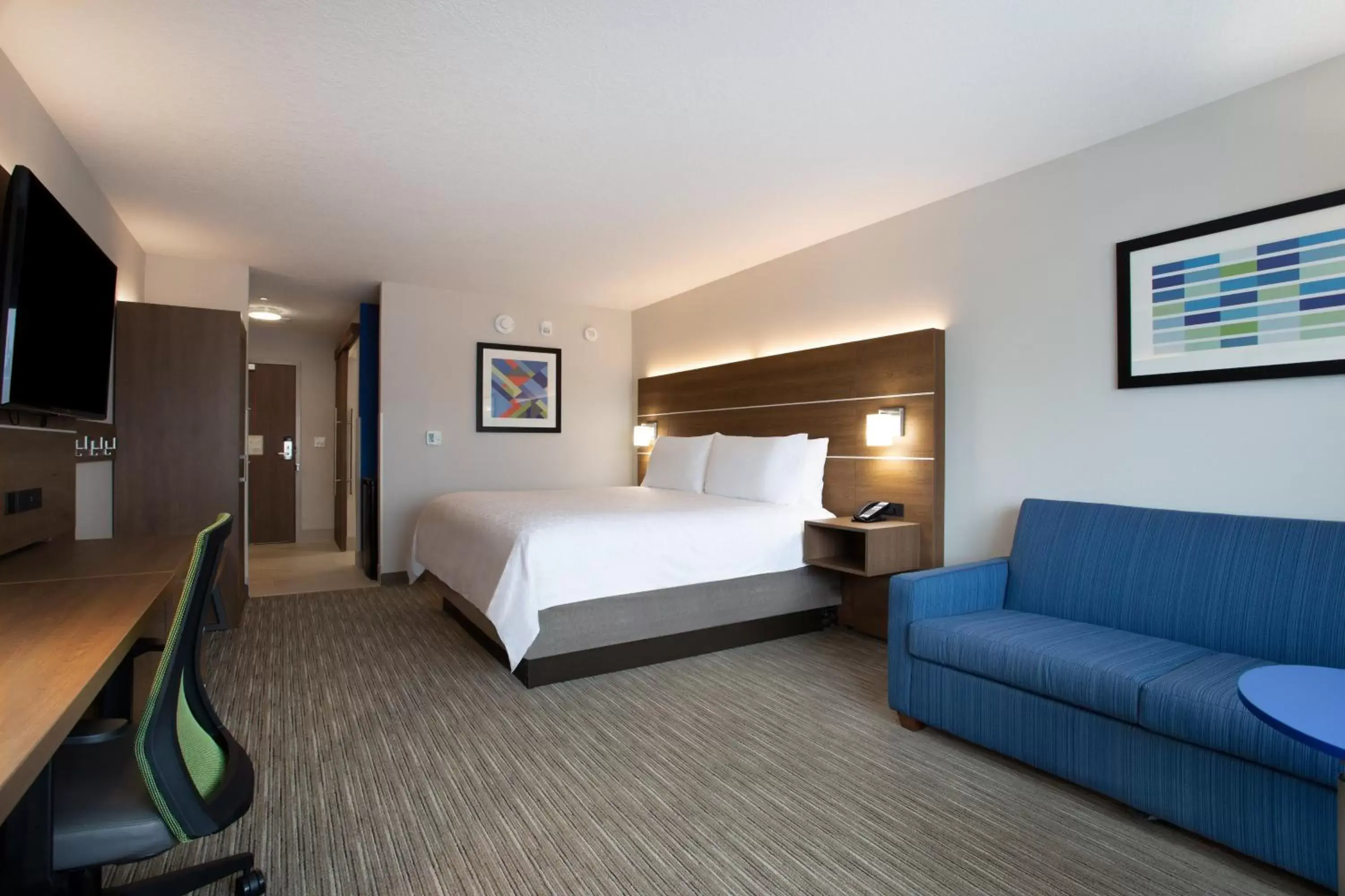 Bedroom in Holiday Inn Express & Suites - Deland South, an IHG Hotel