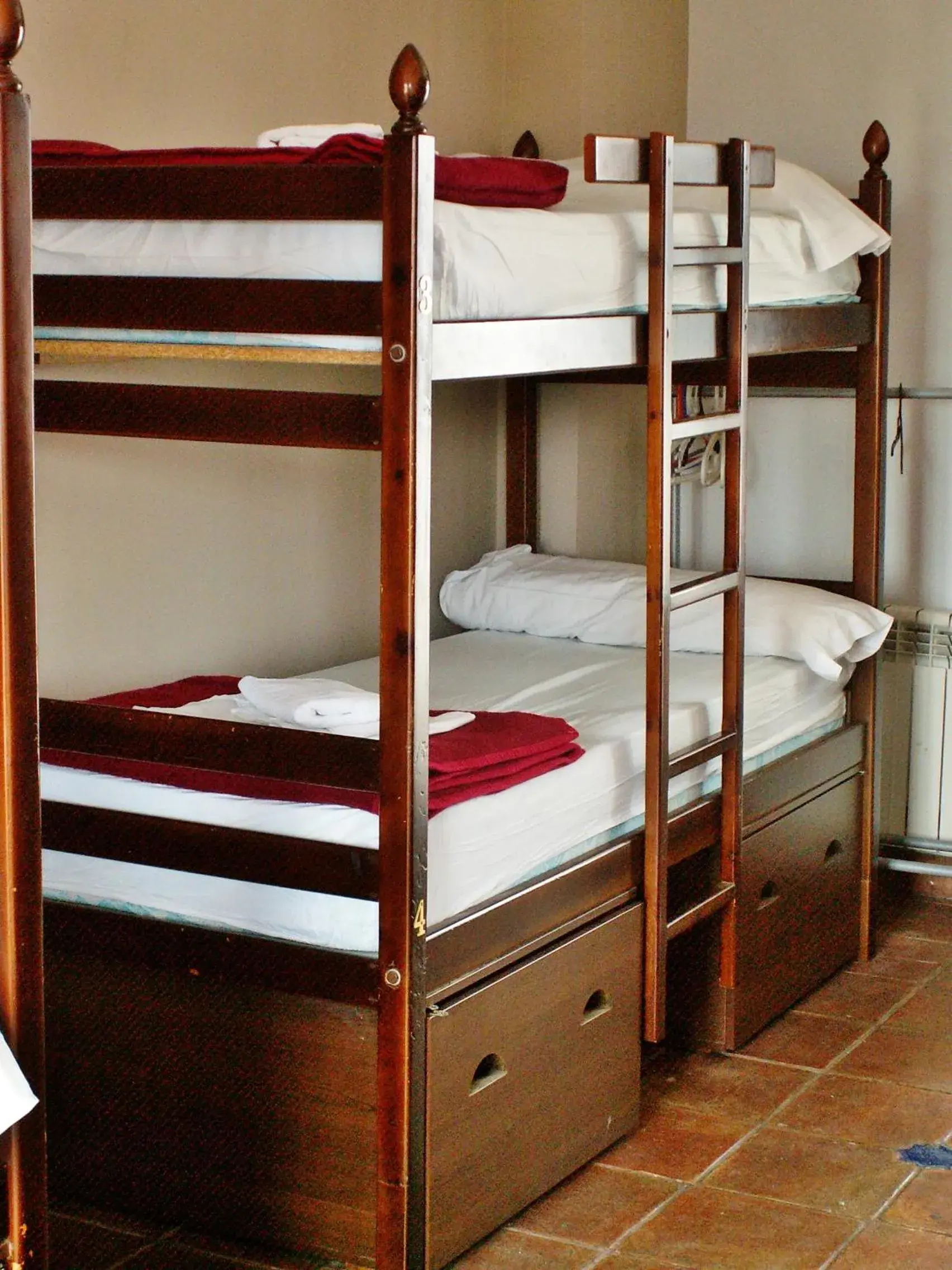 Bunk Bed in Oasis Backpackers' Hostel Granada