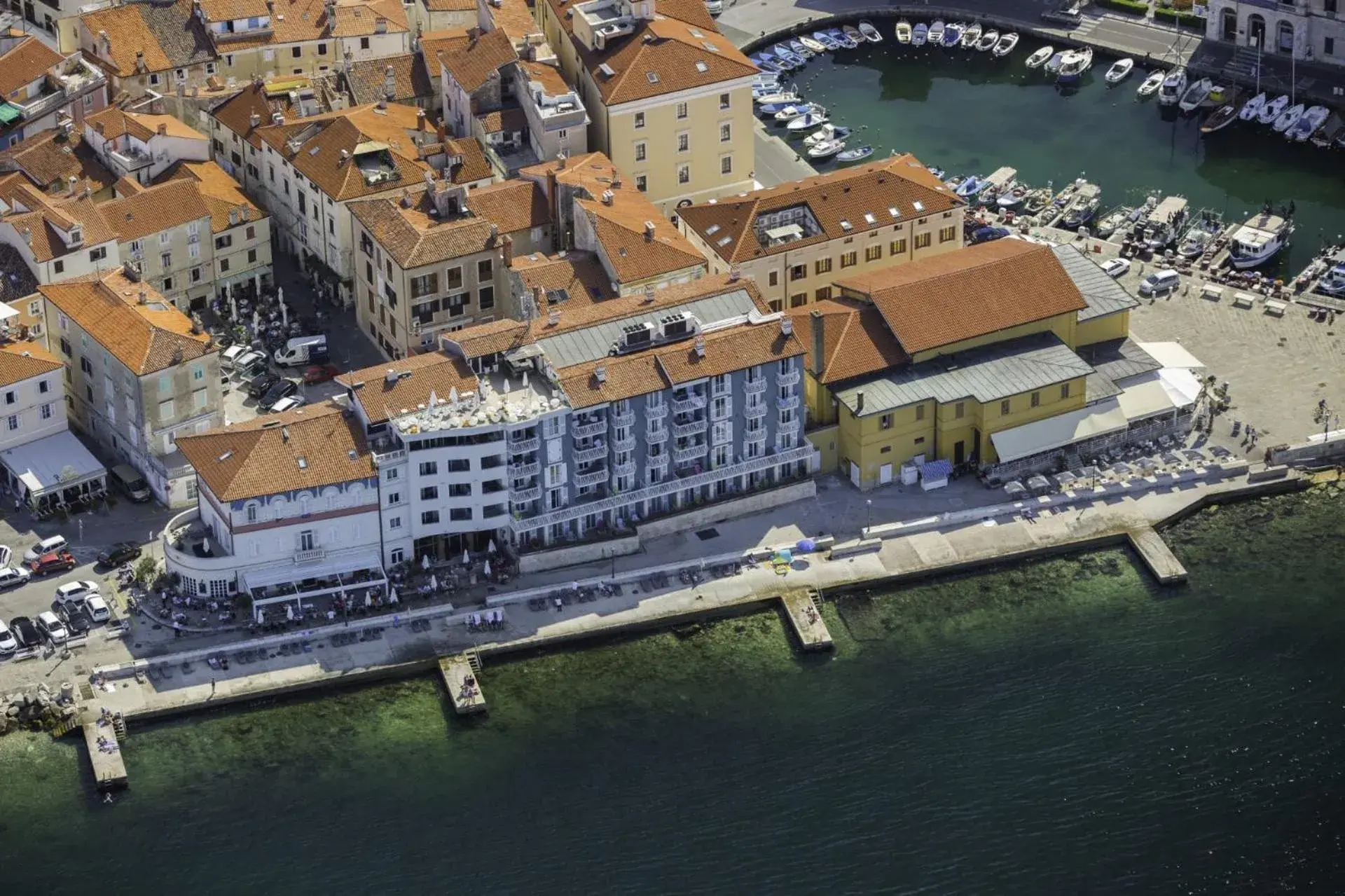 Property building, Bird's-eye View in Hotel Piran