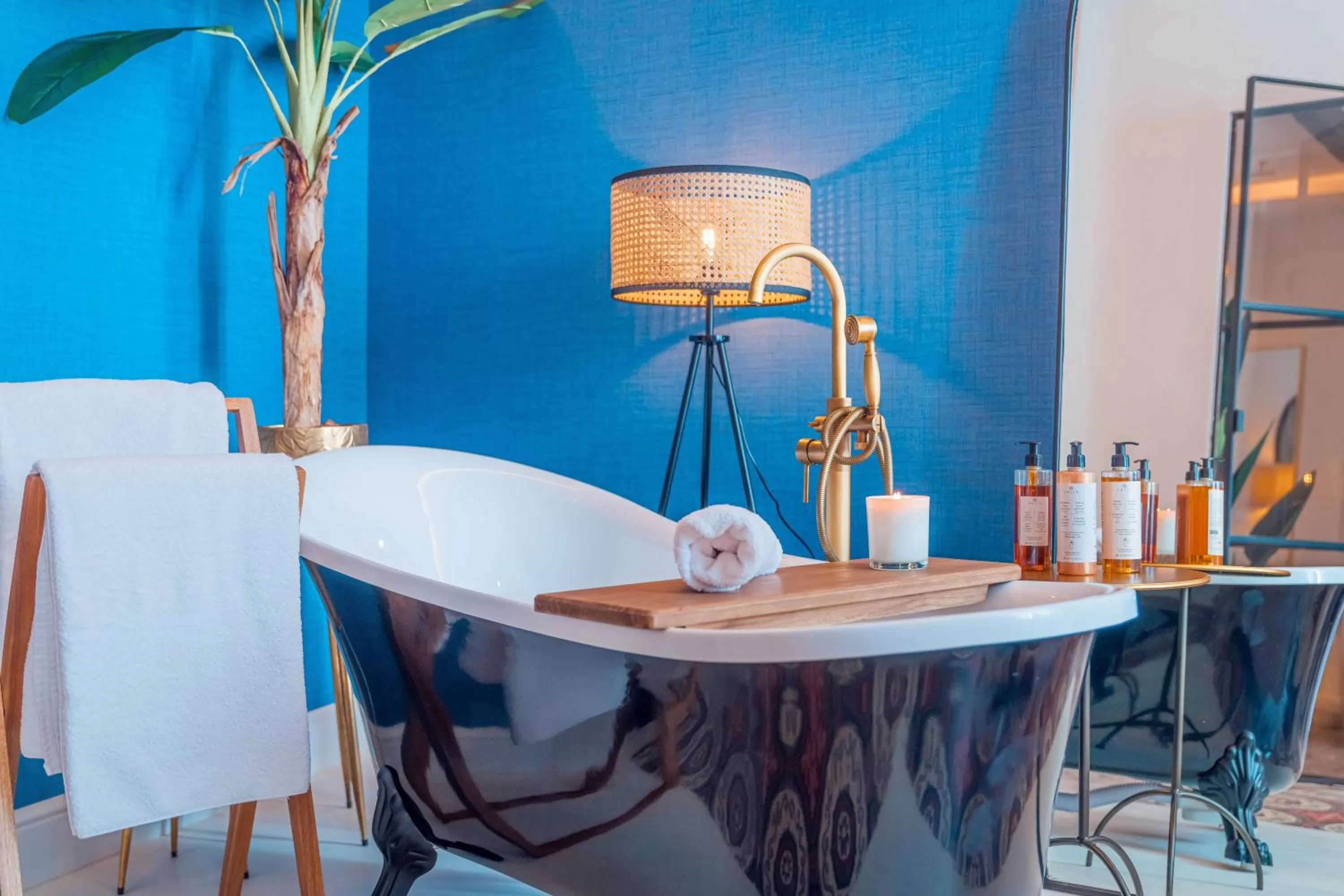 Bathroom in CANDIL SUITE Realejo