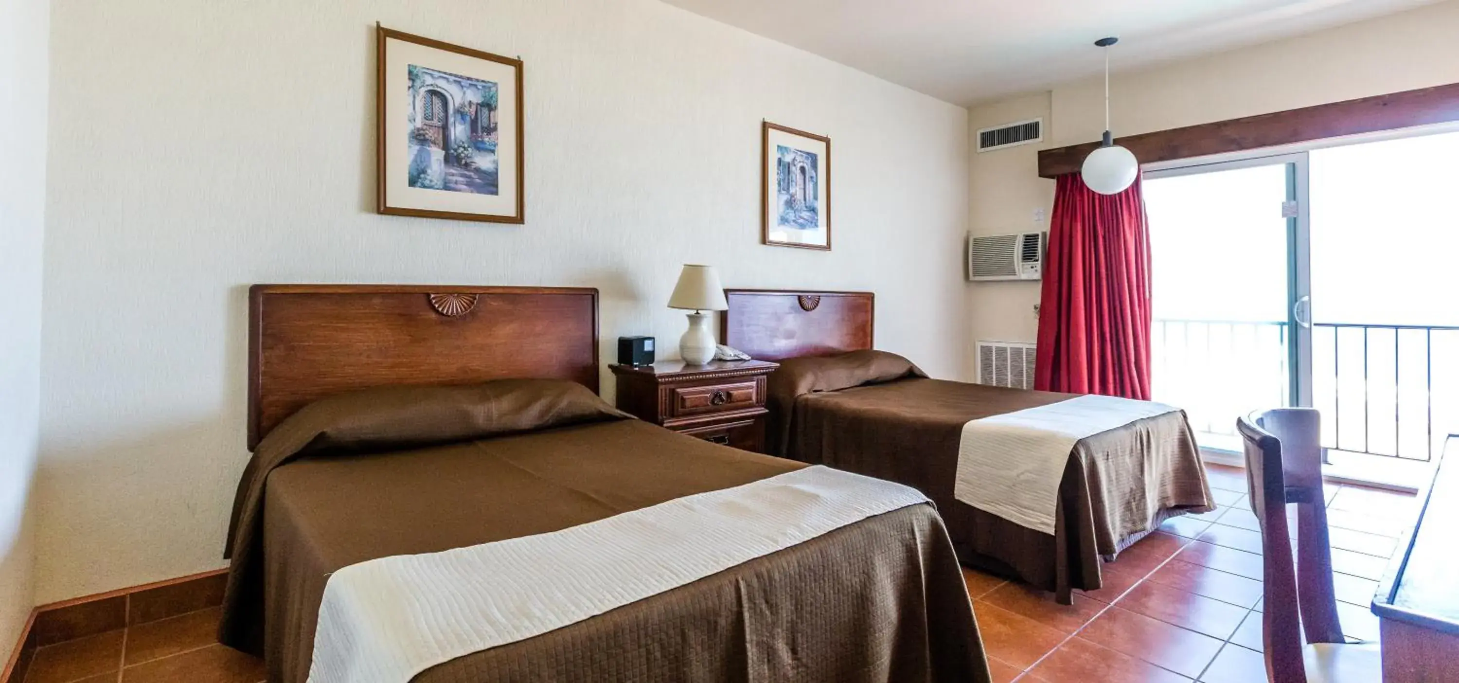 Bedroom, Bed in Rosarito Beach Hotel