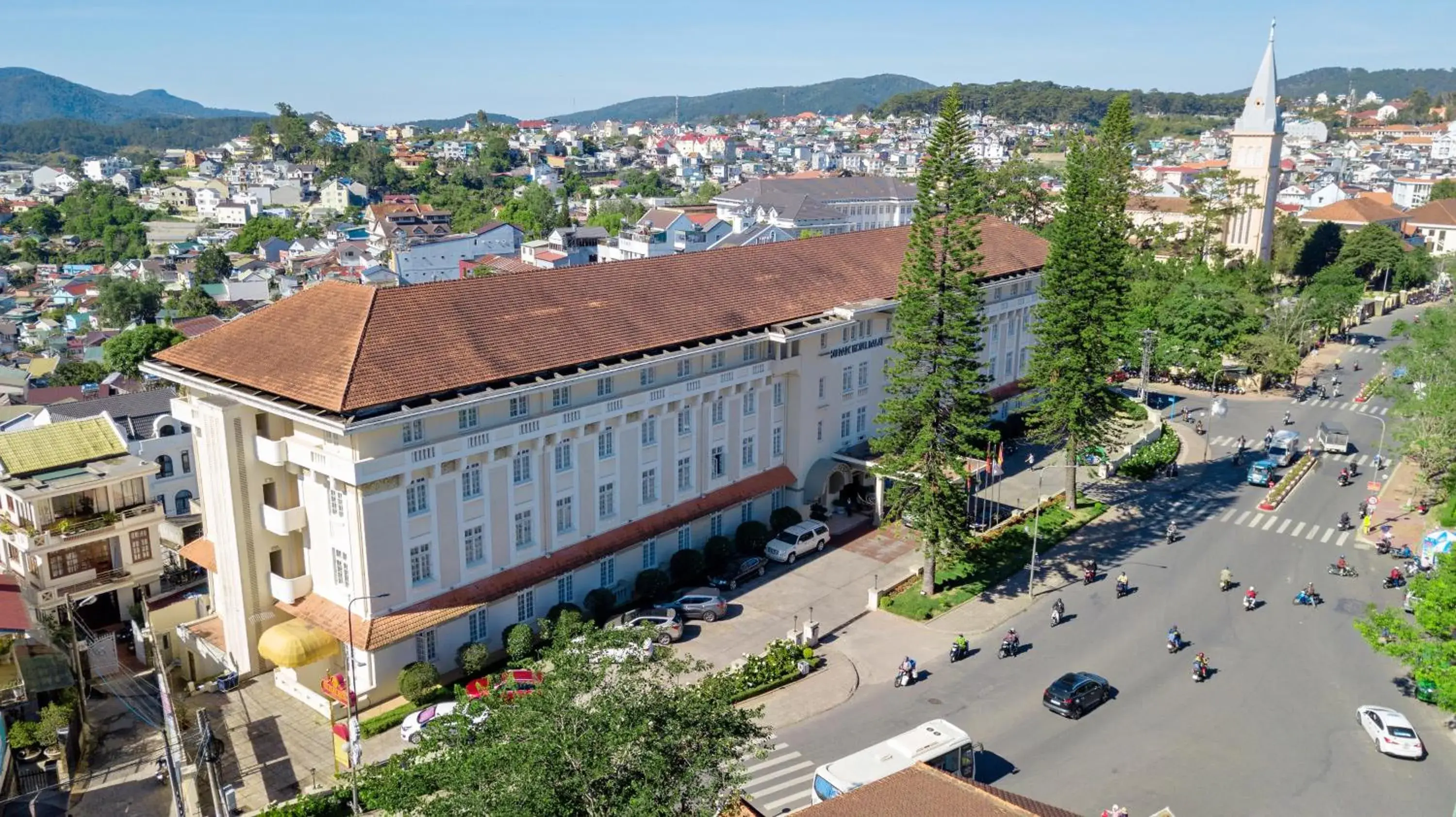 Bird's eye view, Bird's-eye View in Du Parc Hotel Dalat