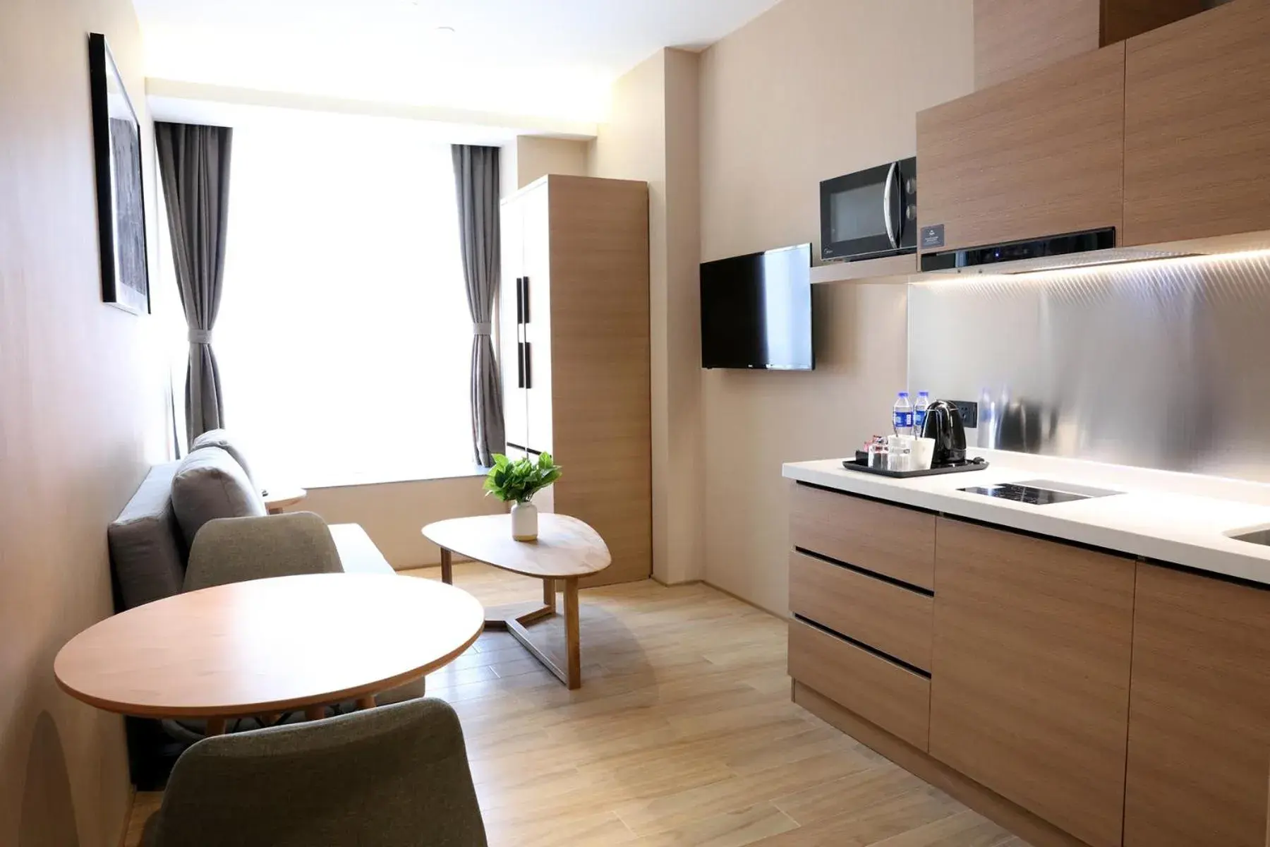 Suite with Double Bed in Bridal Tea House Hotel-Free Shuttle Bus for Canton Fair Suite with Double Bed in Bridal Tea House Hotel-Free Shuttle Bus for Canton Fair