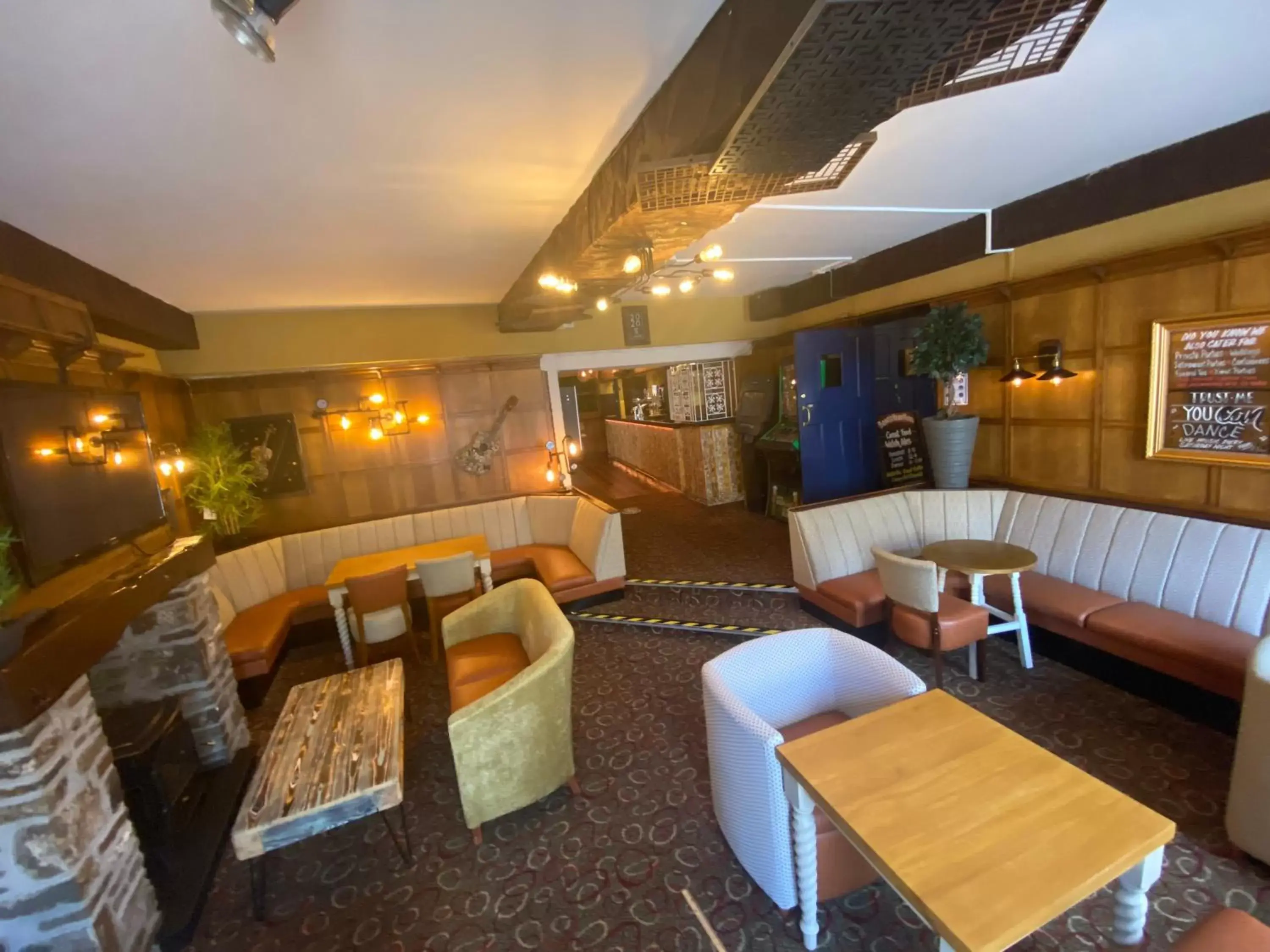 Lounge/Bar in Boars Head Hotel